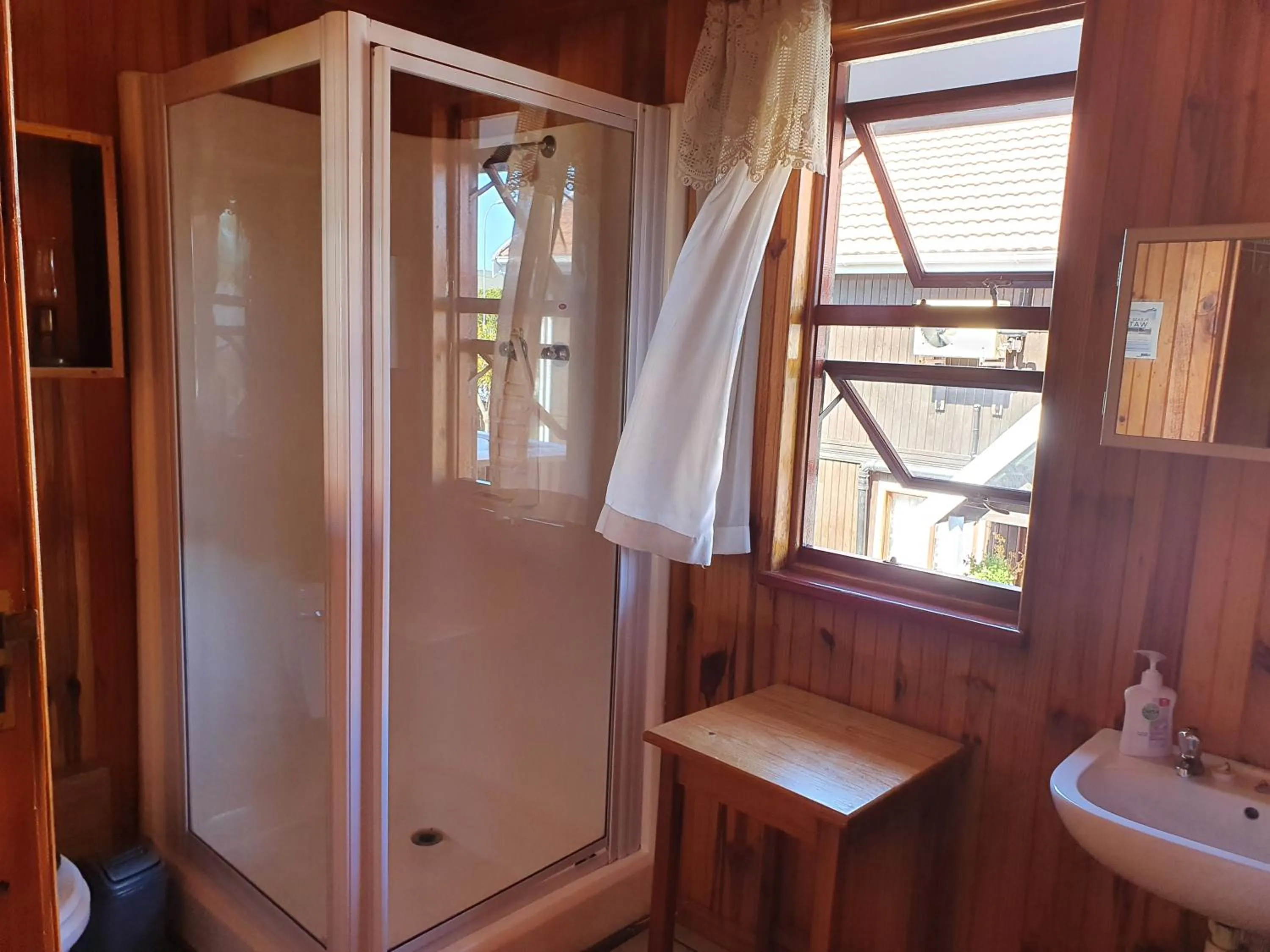 Bathroom in Lakeside Accommodation
