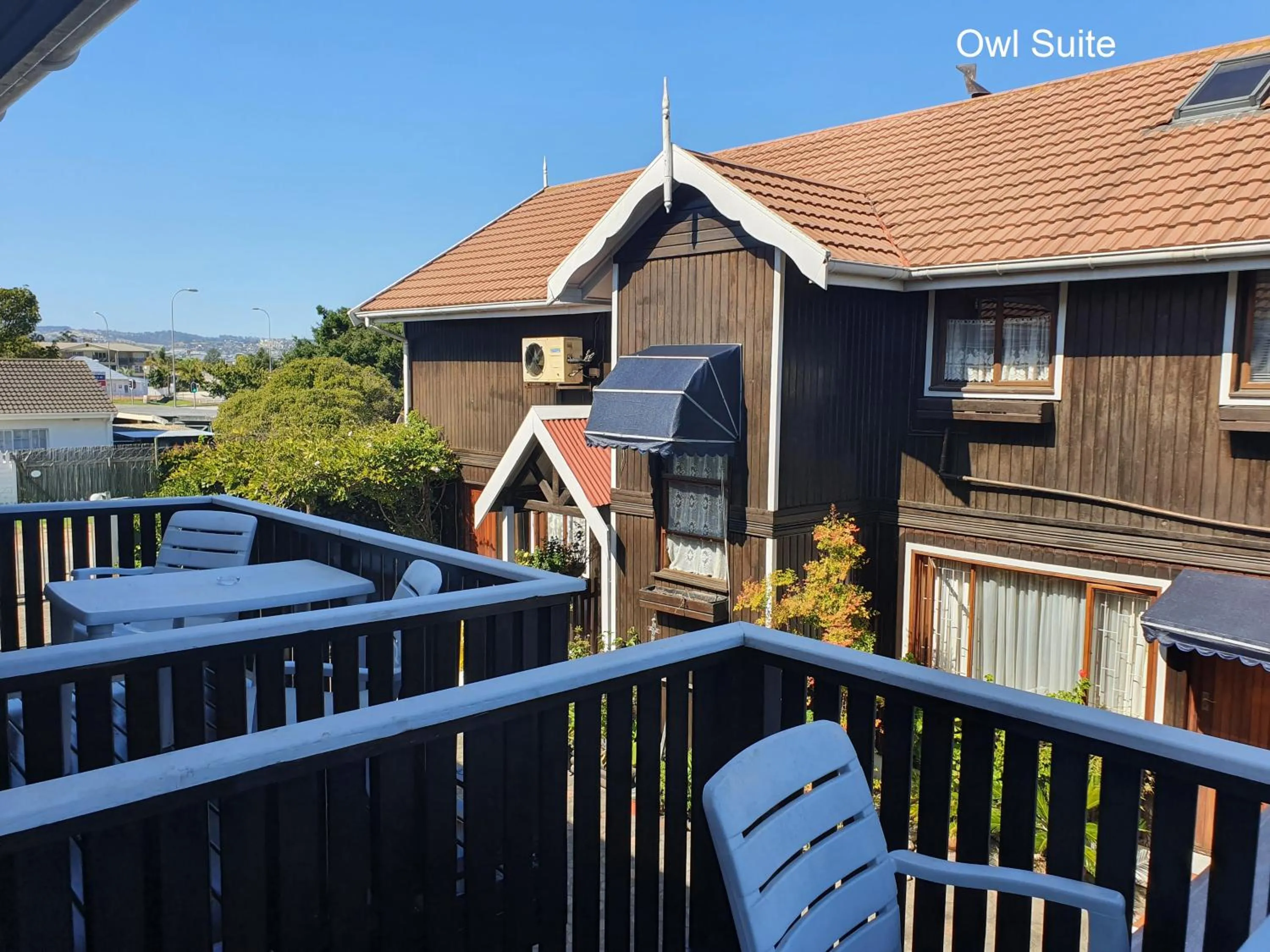 Balcony/Terrace in Lakeside Accommodation