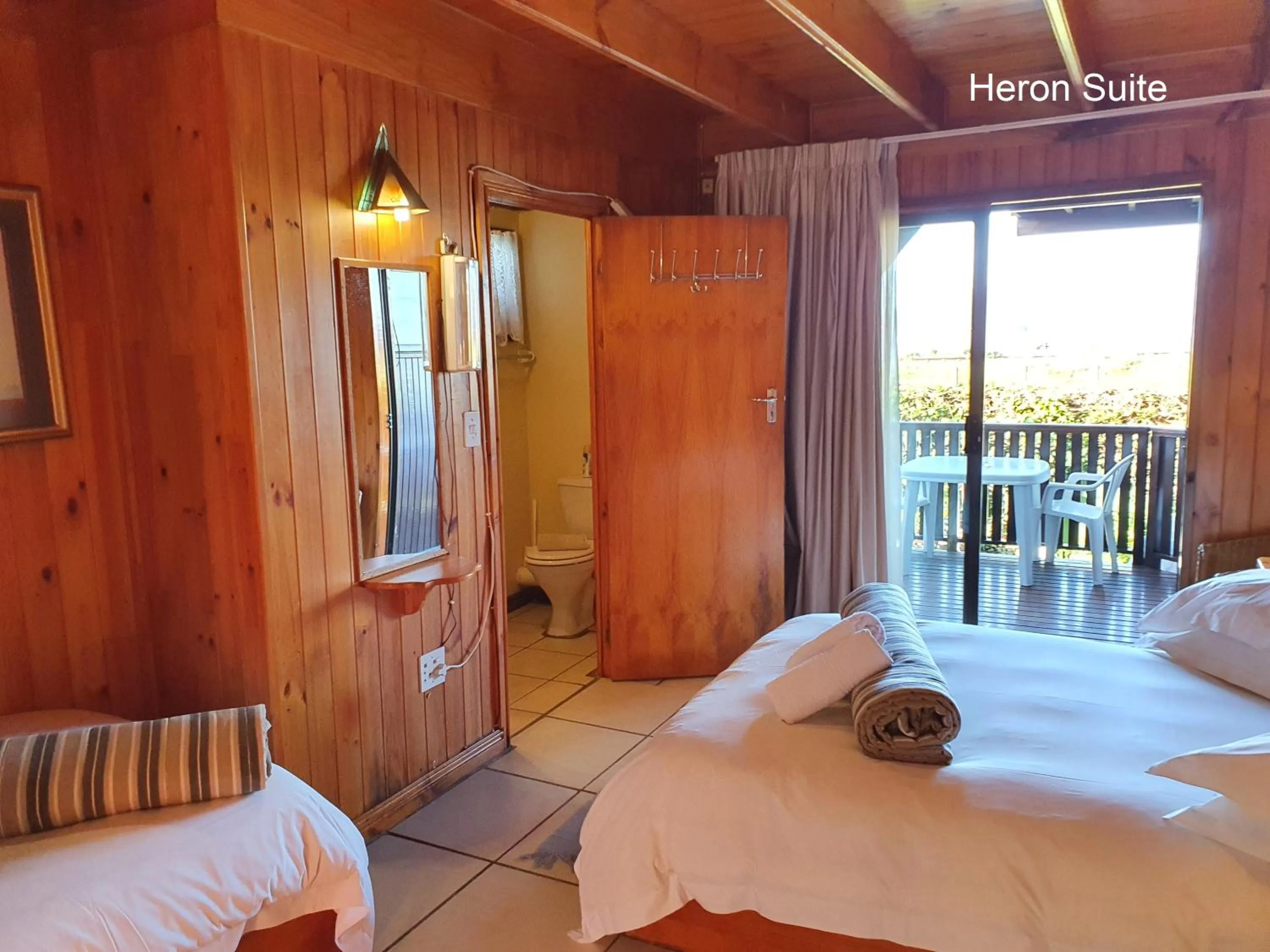 Photo of the whole room, Bed in Lakeside Accommodation