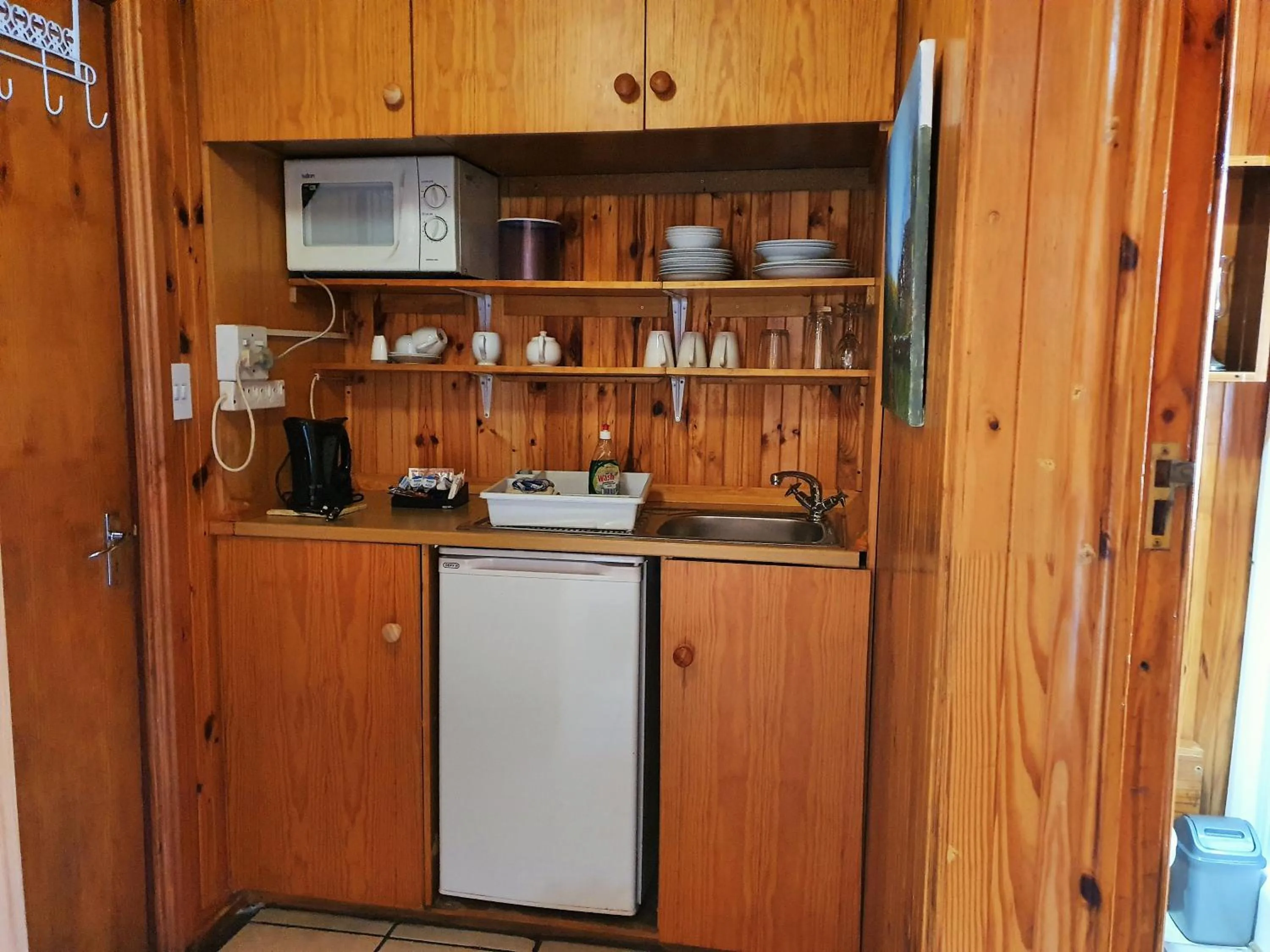Kitchen or kitchenette in Lakeside Accommodation