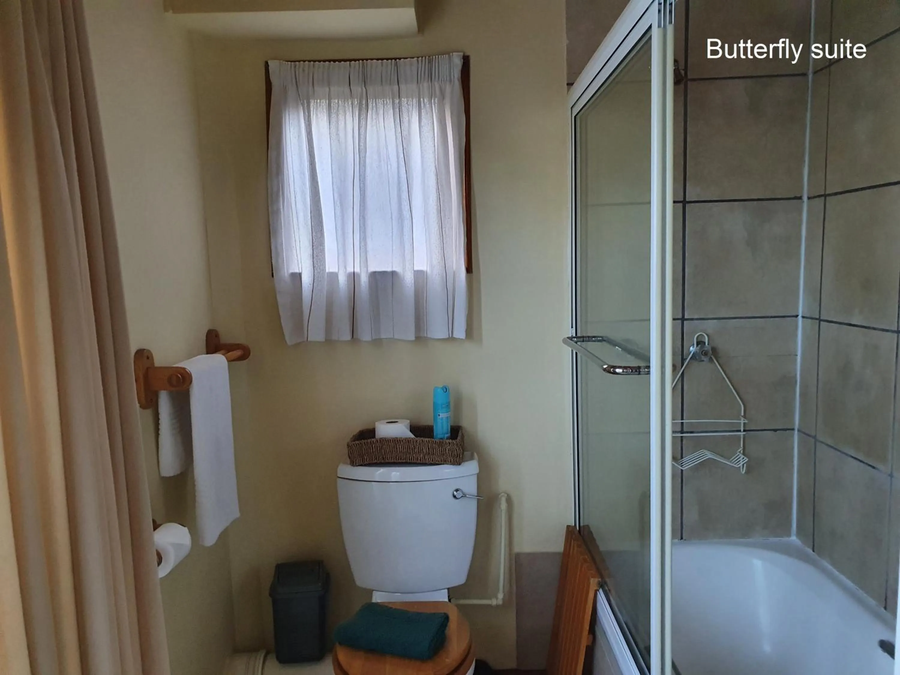 Shower in Lakeside Accommodation