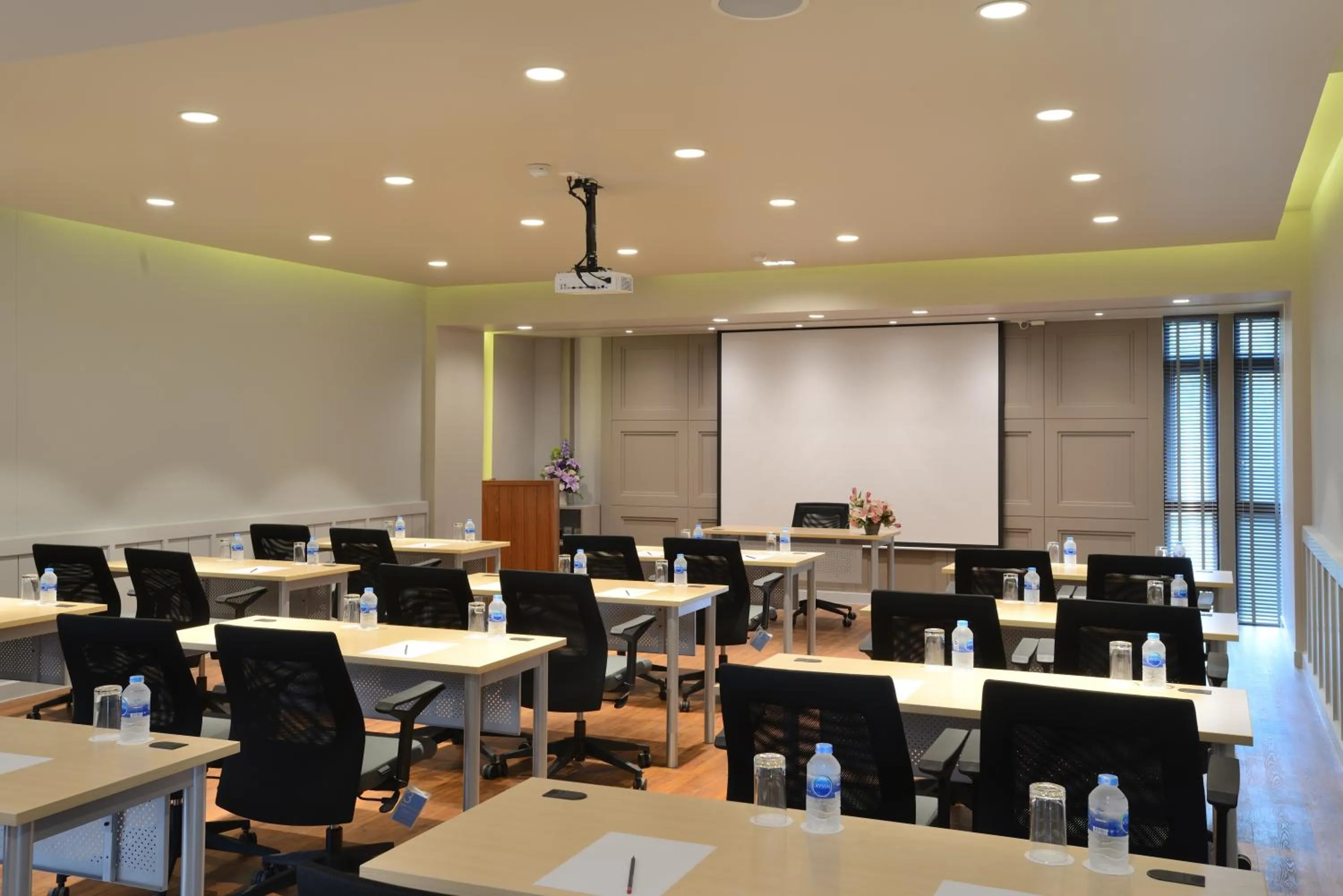 Business facilities in Plakan Resort