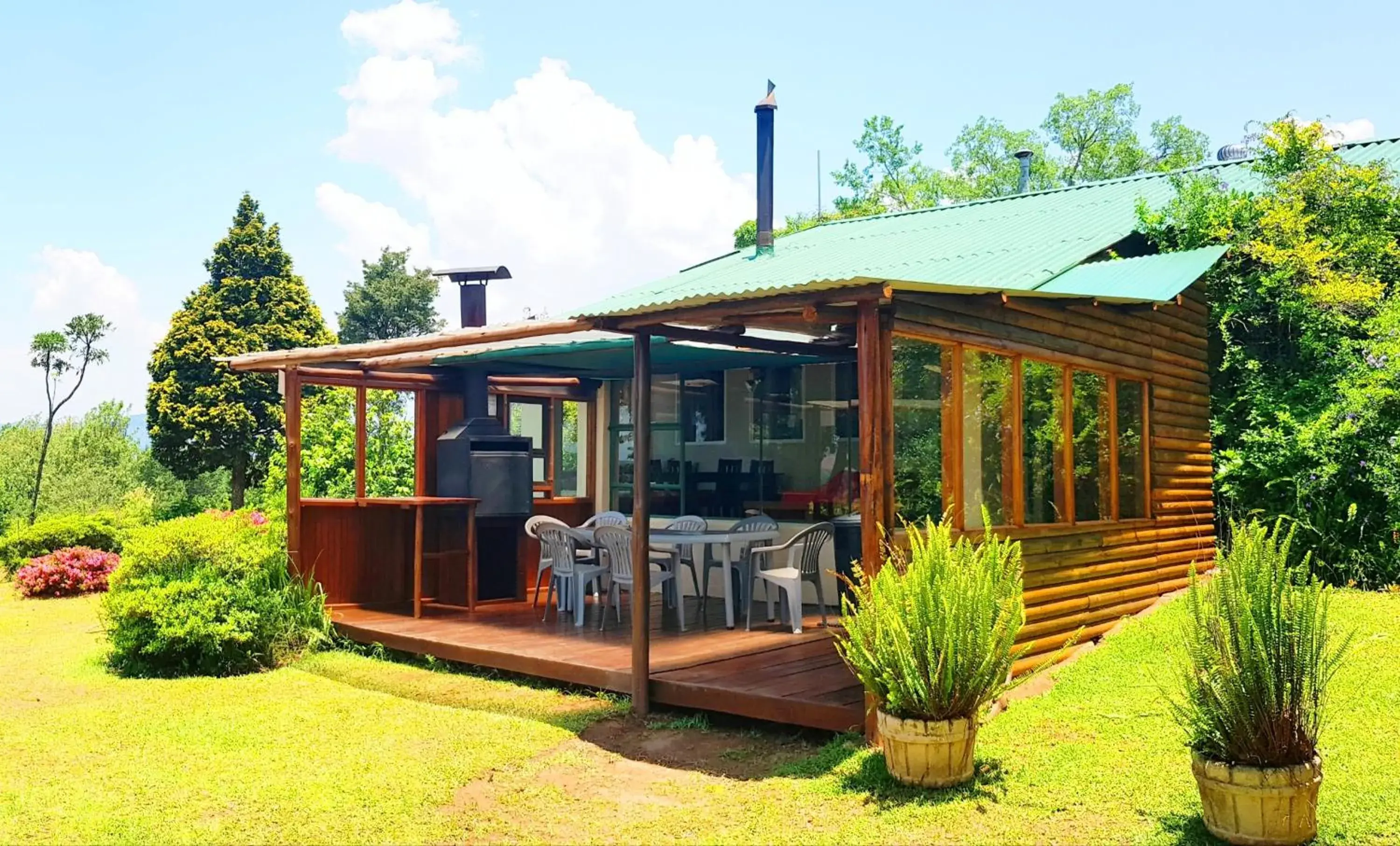 8-Sleeper Budget Cottage in Stanford Lake lodge 8-Sleeper Budget Cottage in Stanford Lake lodge