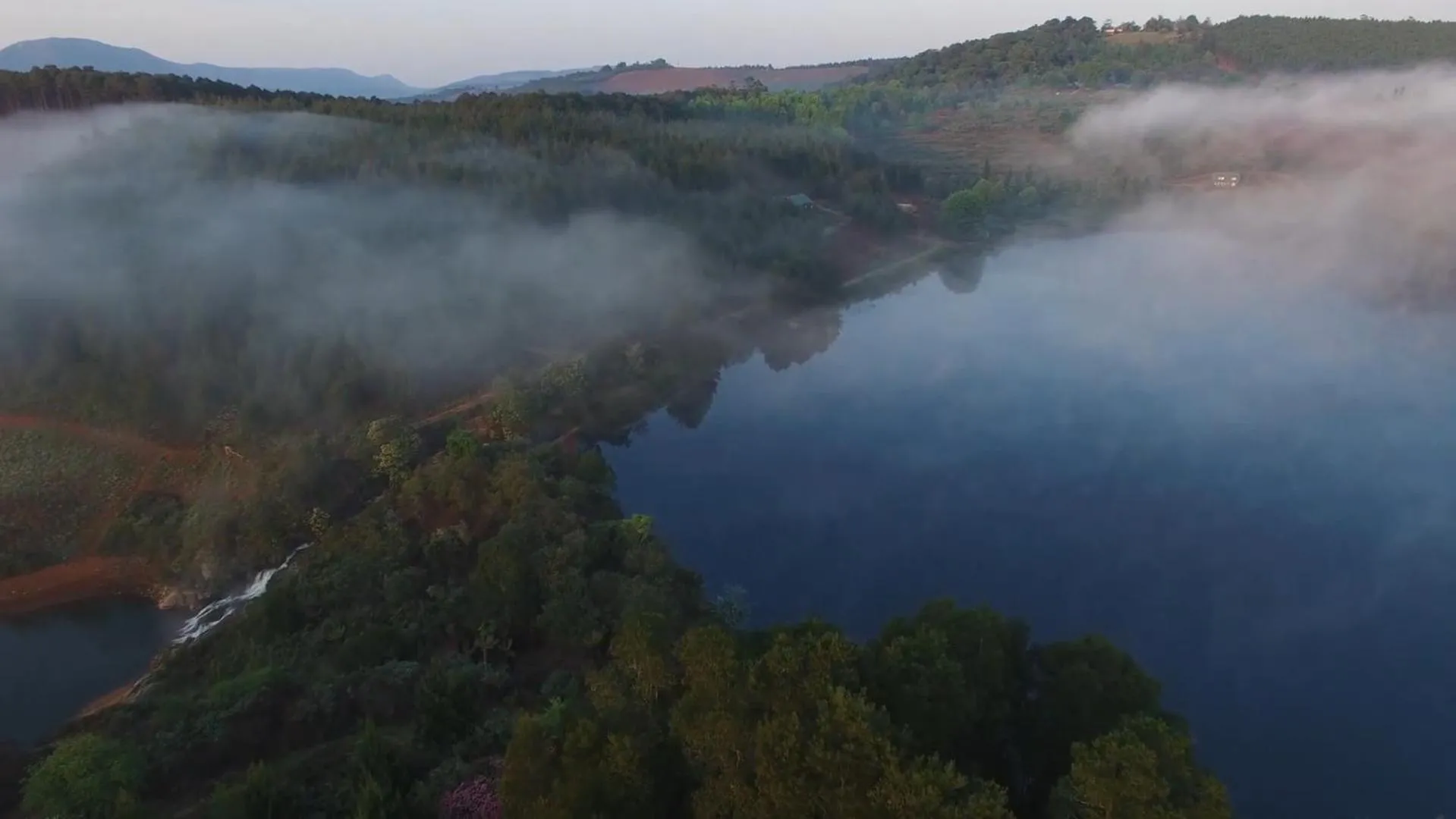 Natural landscape in Stanford Lake lodge