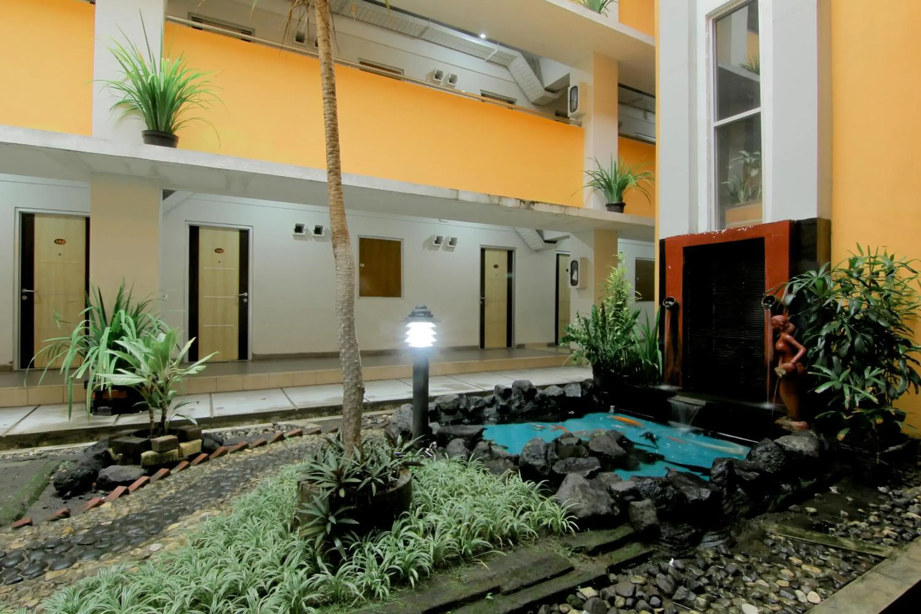 Garden, Property Building in University Hotel