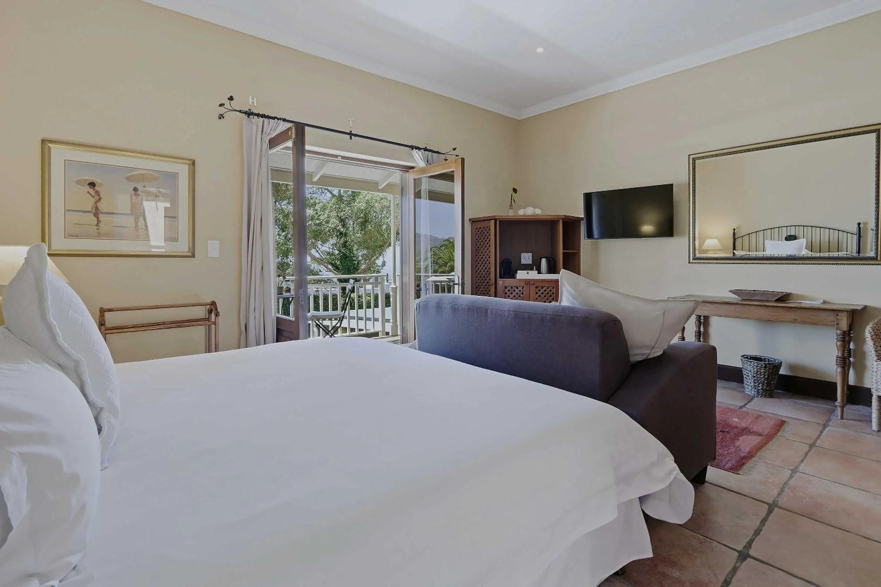 Bed in High Timbers Lodge