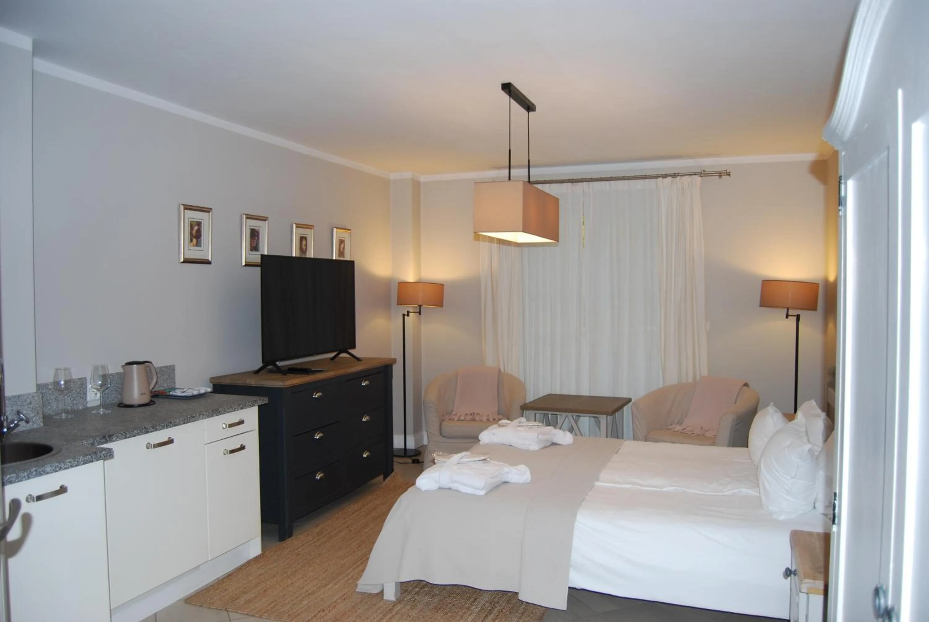 Bed in Villa Park Wisełka Spa & Wellness