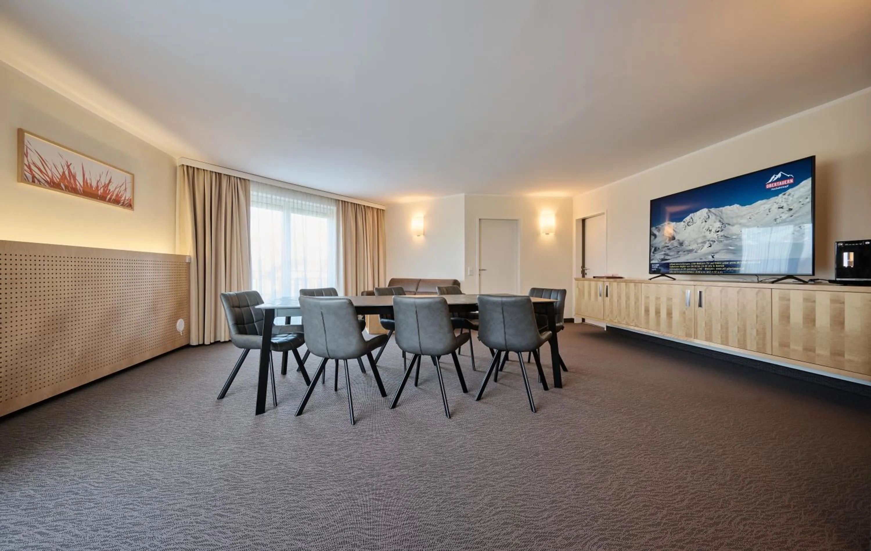 Seating area in Hotel Momentum