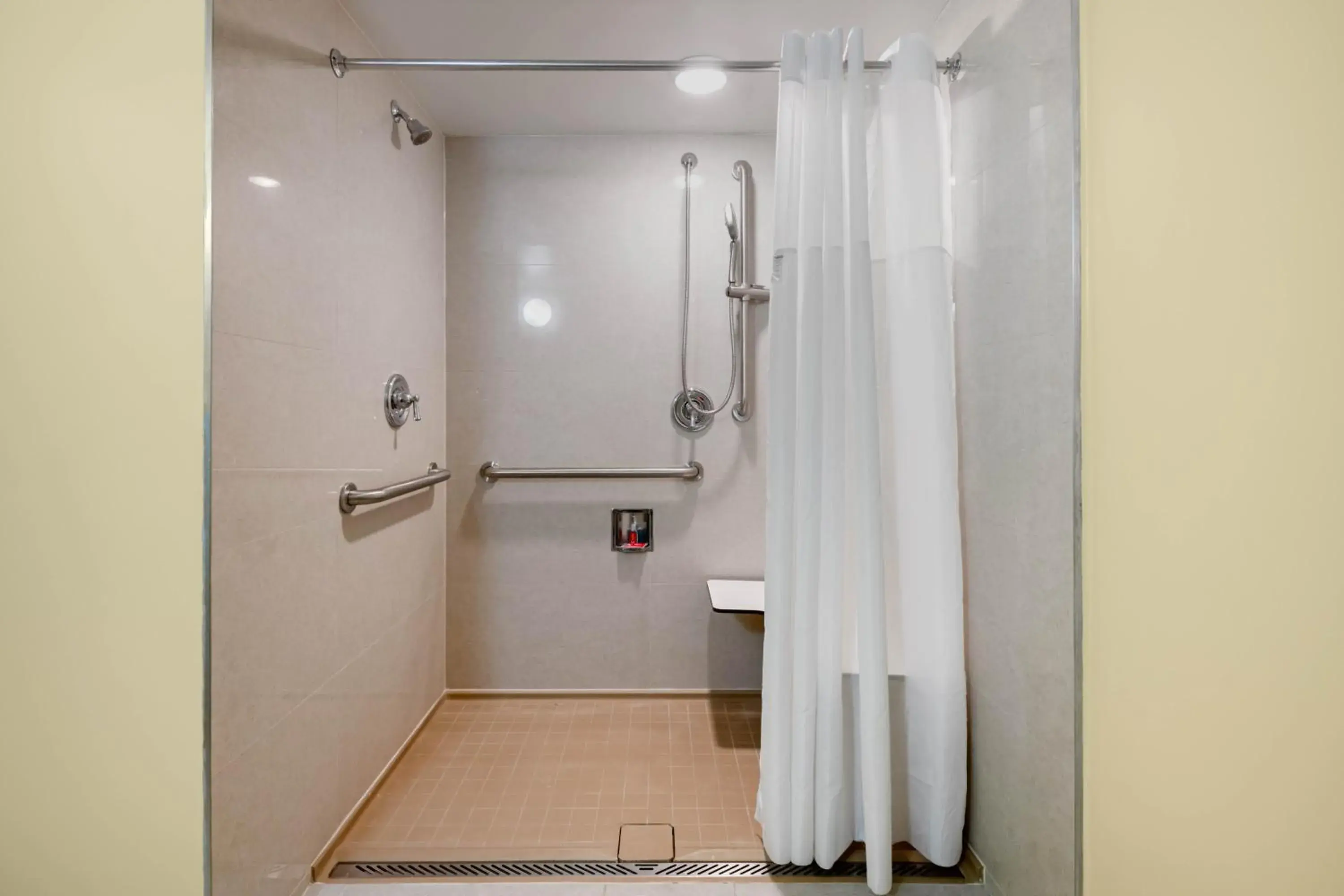 Double Room with Two Double Beds and Roll-In Shower - Accessible/Smoking in SureStay by Best Western Jacksonville Airport Double Room with Two Double Beds and Roll-In Shower - Accessible/Smoking in SureStay by Best Western Jacksonville Airport