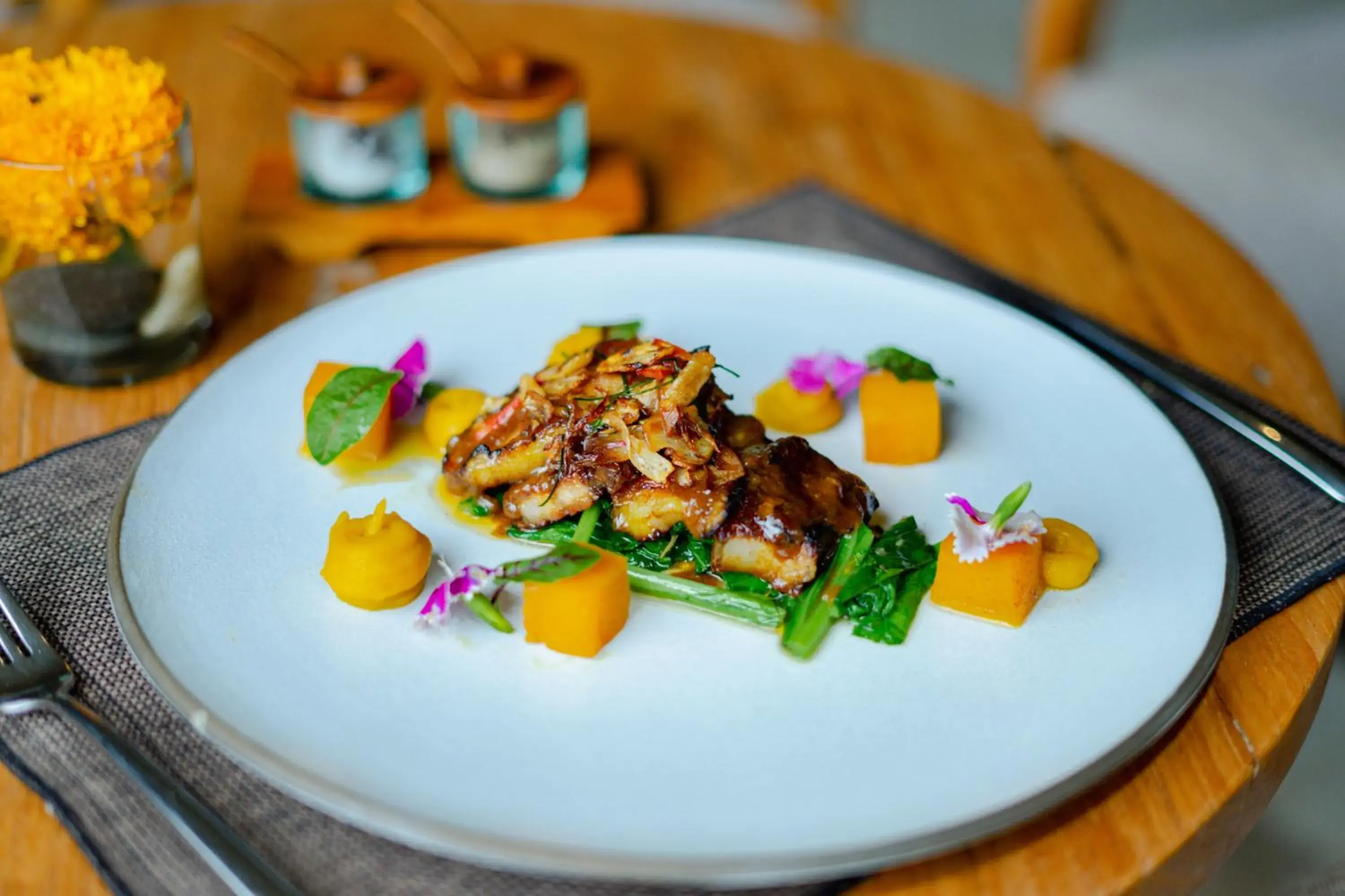 Food and drinks in The Sankara Suites and Villas Food and drinks in The Sankara Suites and Villas