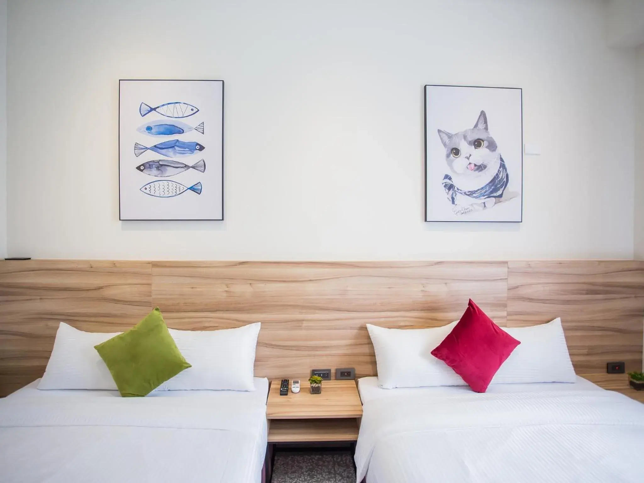 Standard Quadruple Room in Rainbow Hotel Standard Quadruple Room in Rainbow Hotel