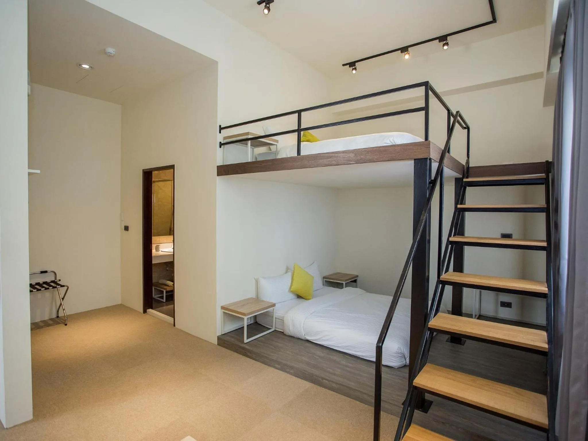 Bed in Rainbow Hotel