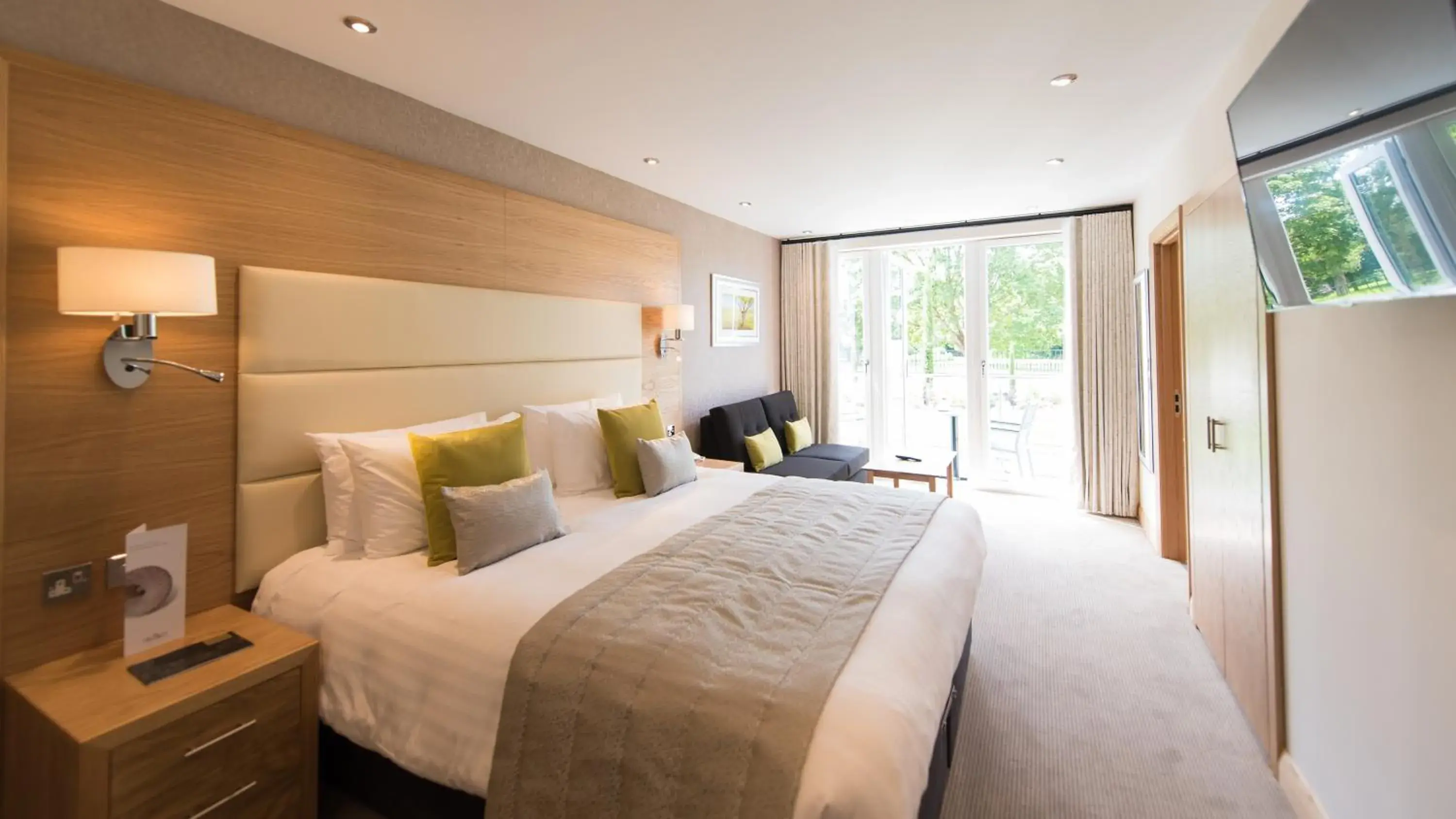 Garden, Bed in The Park Hotel Garden, Bed in The Park Hotel