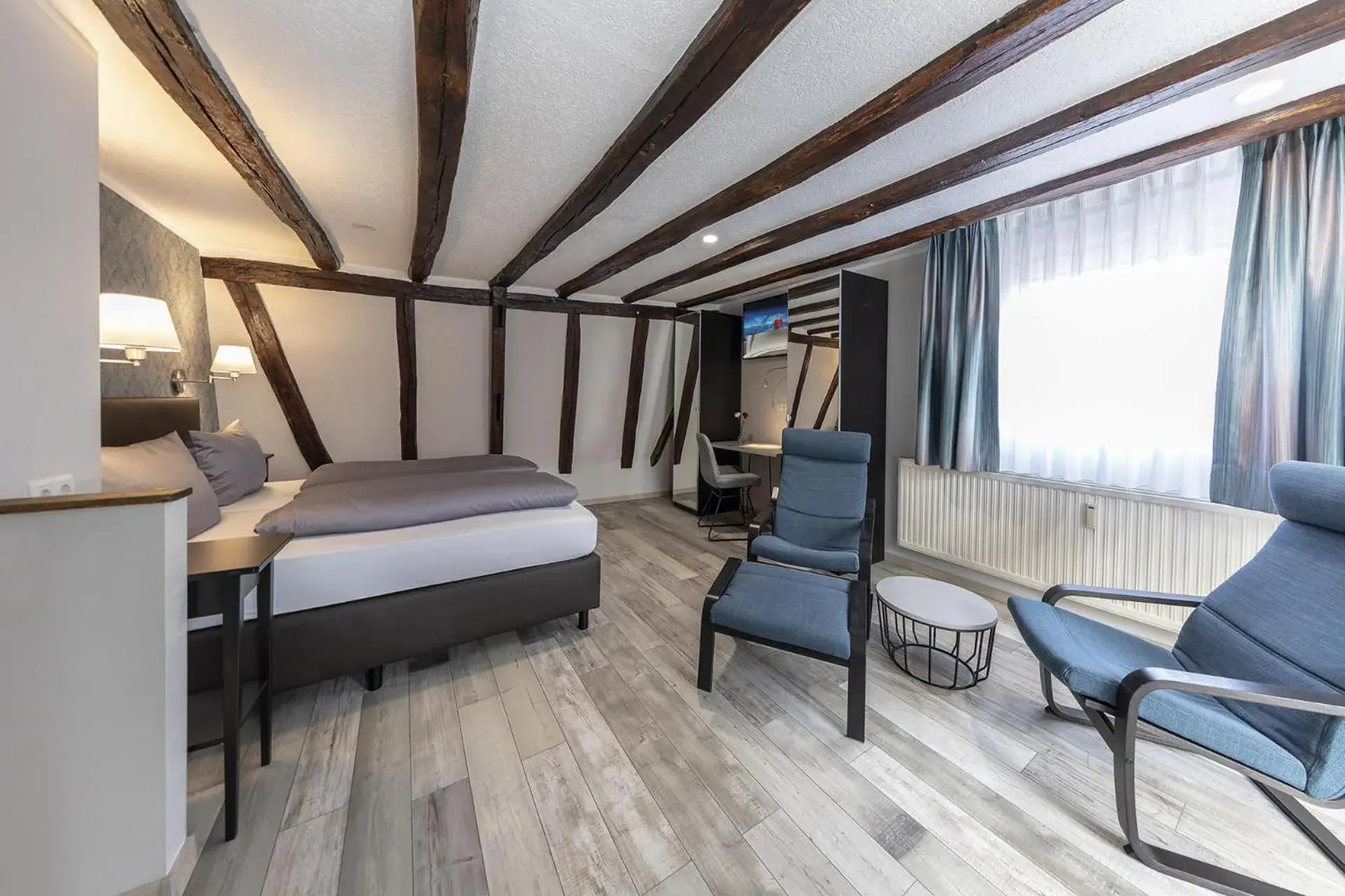 Double Room with Balcony - single occupancy in Haus Mittelrhein Double Room with Balcony - single occupancy in Haus Mittelrhein