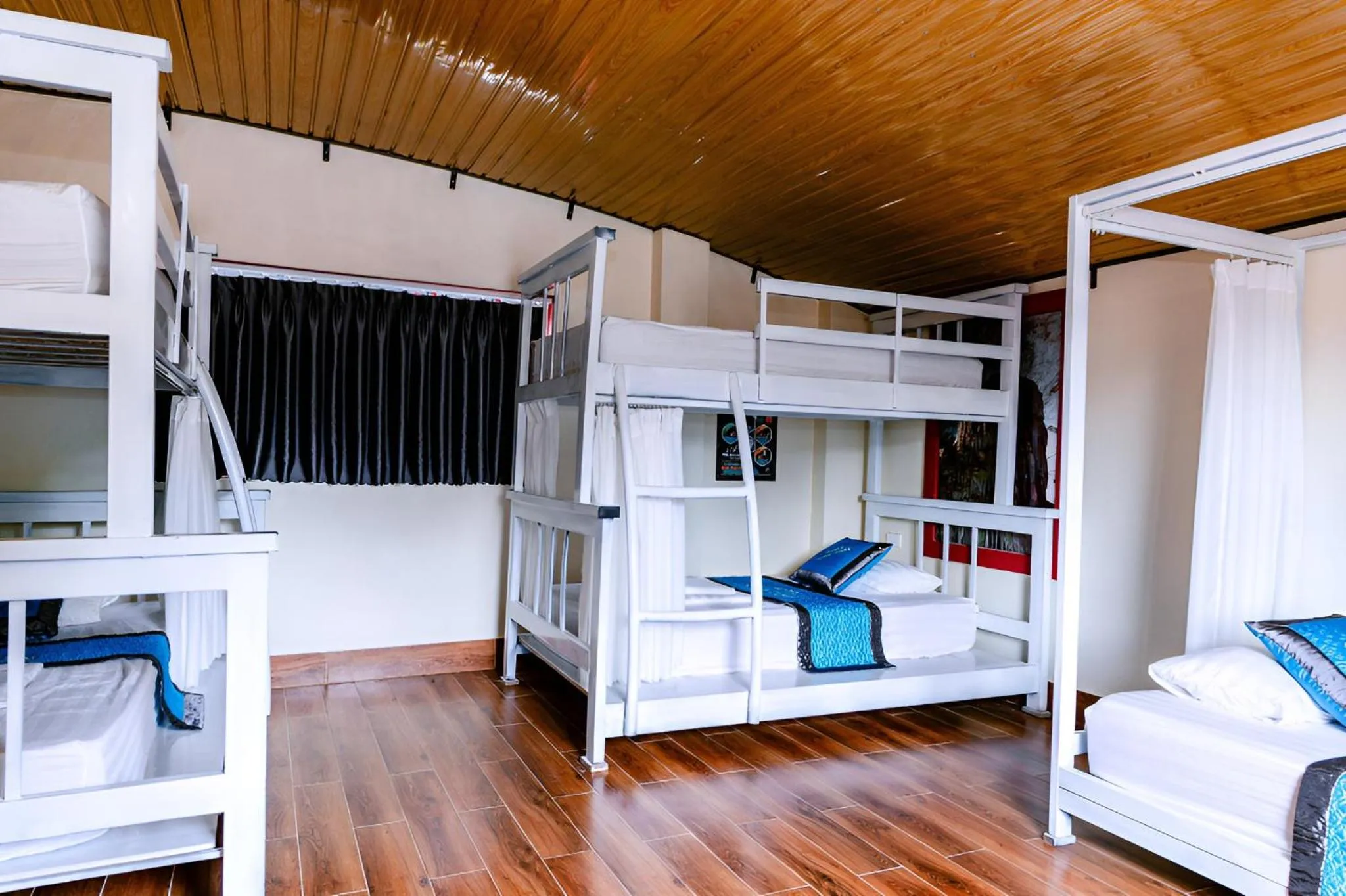 Bed in Song Toan Hotel