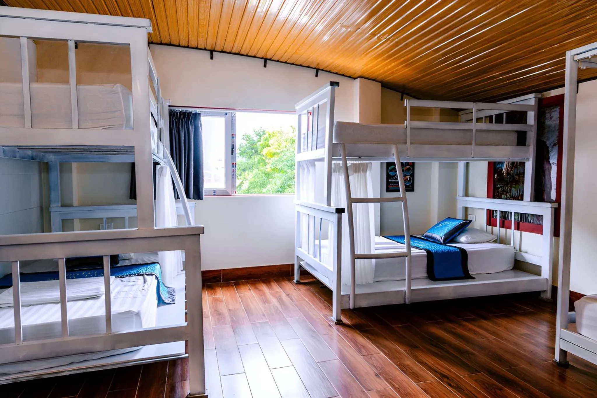 Bed in Song Toan Hotel