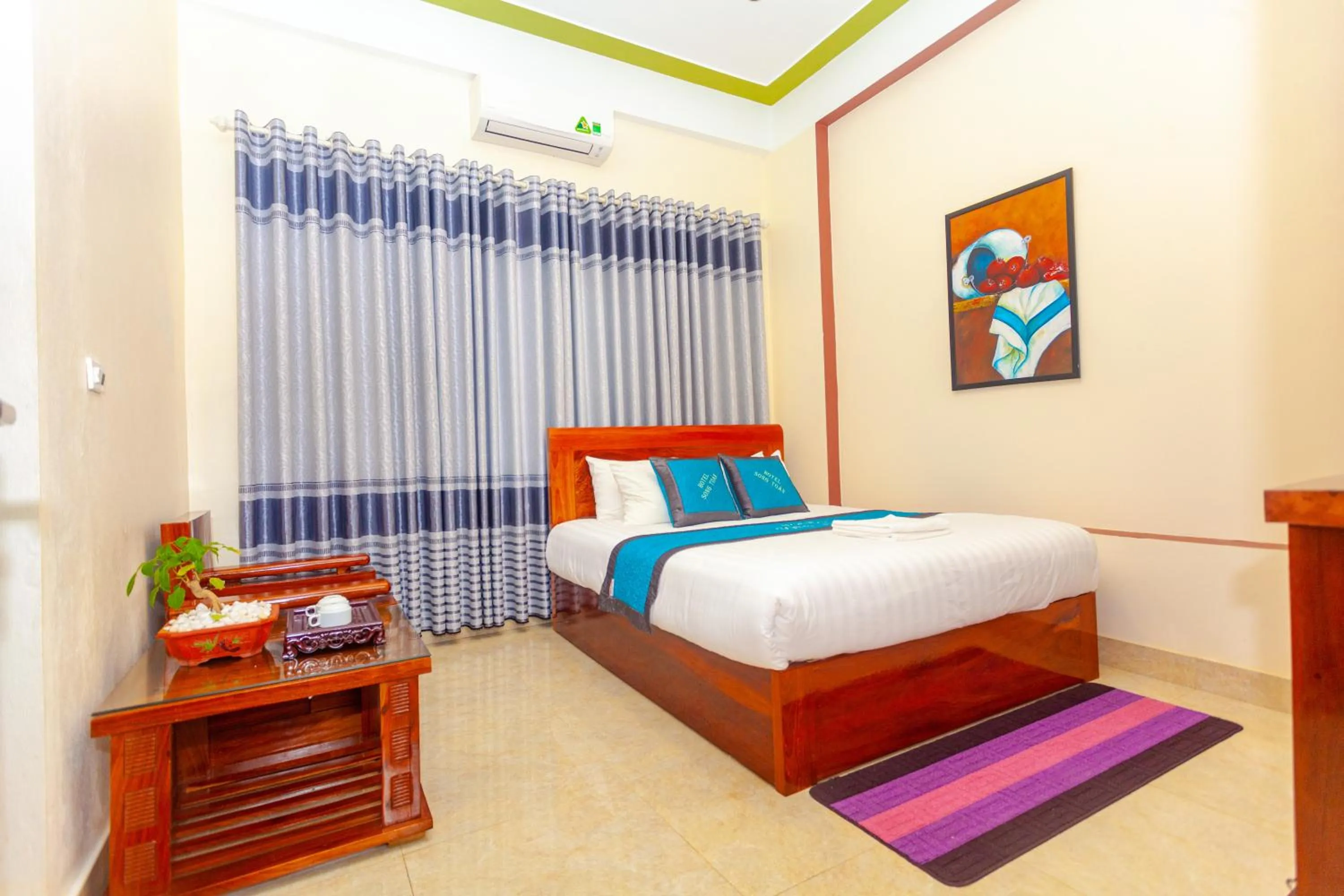 Bed in Song Toan Hotel