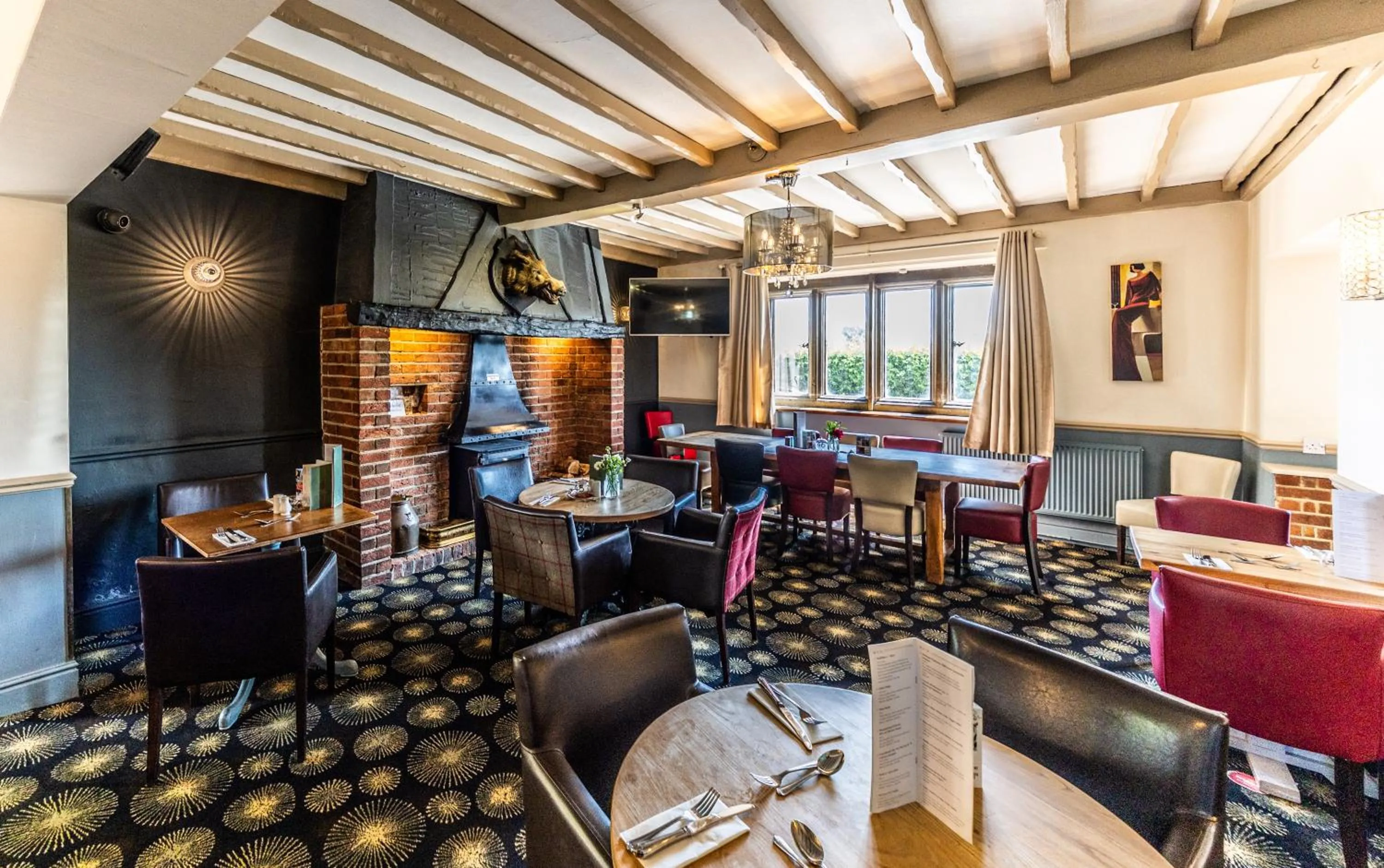 Restaurant/places to eat in The Boars Head Hotel