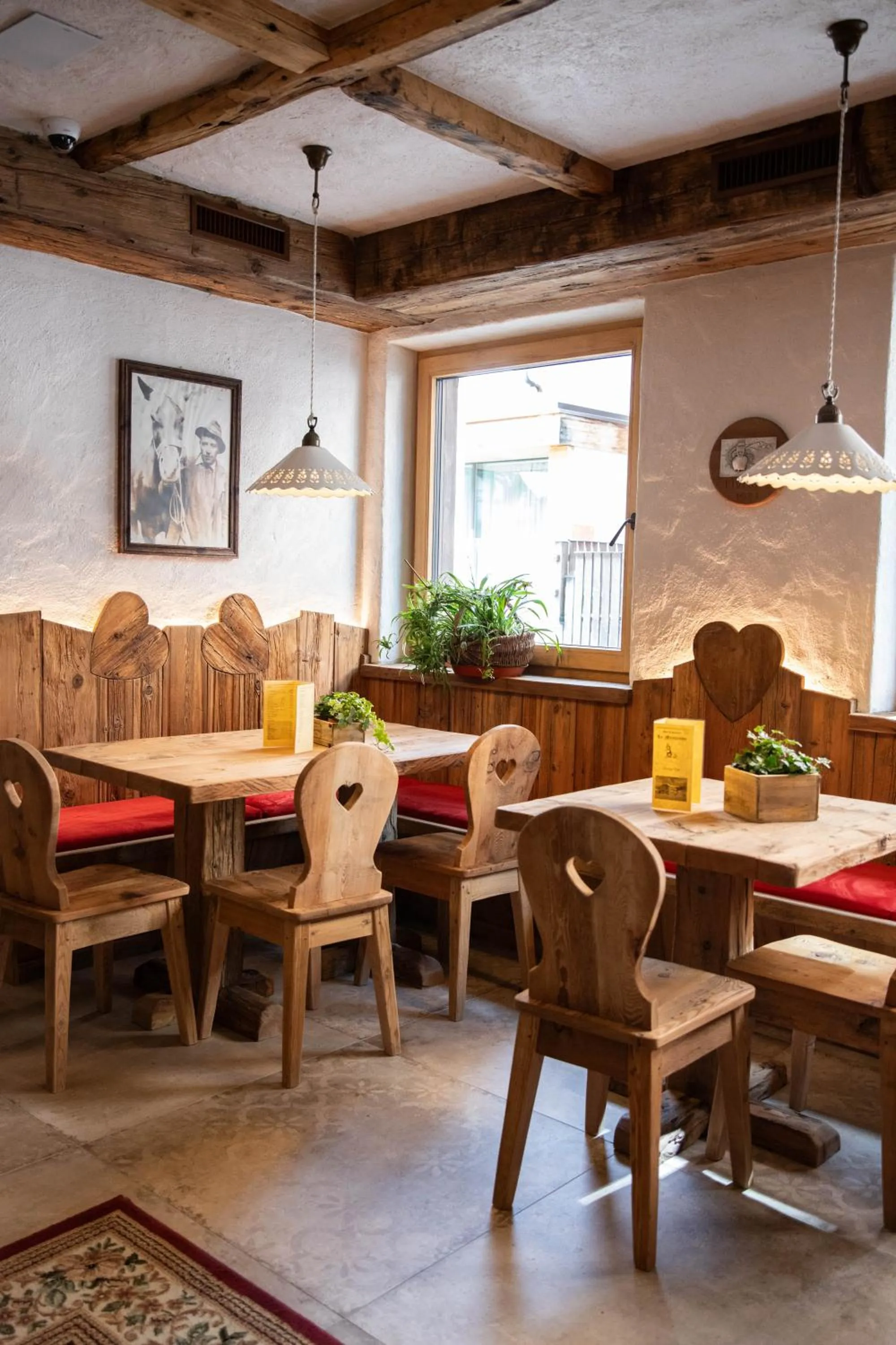 Restaurant/places to eat in Hotel La Montanina