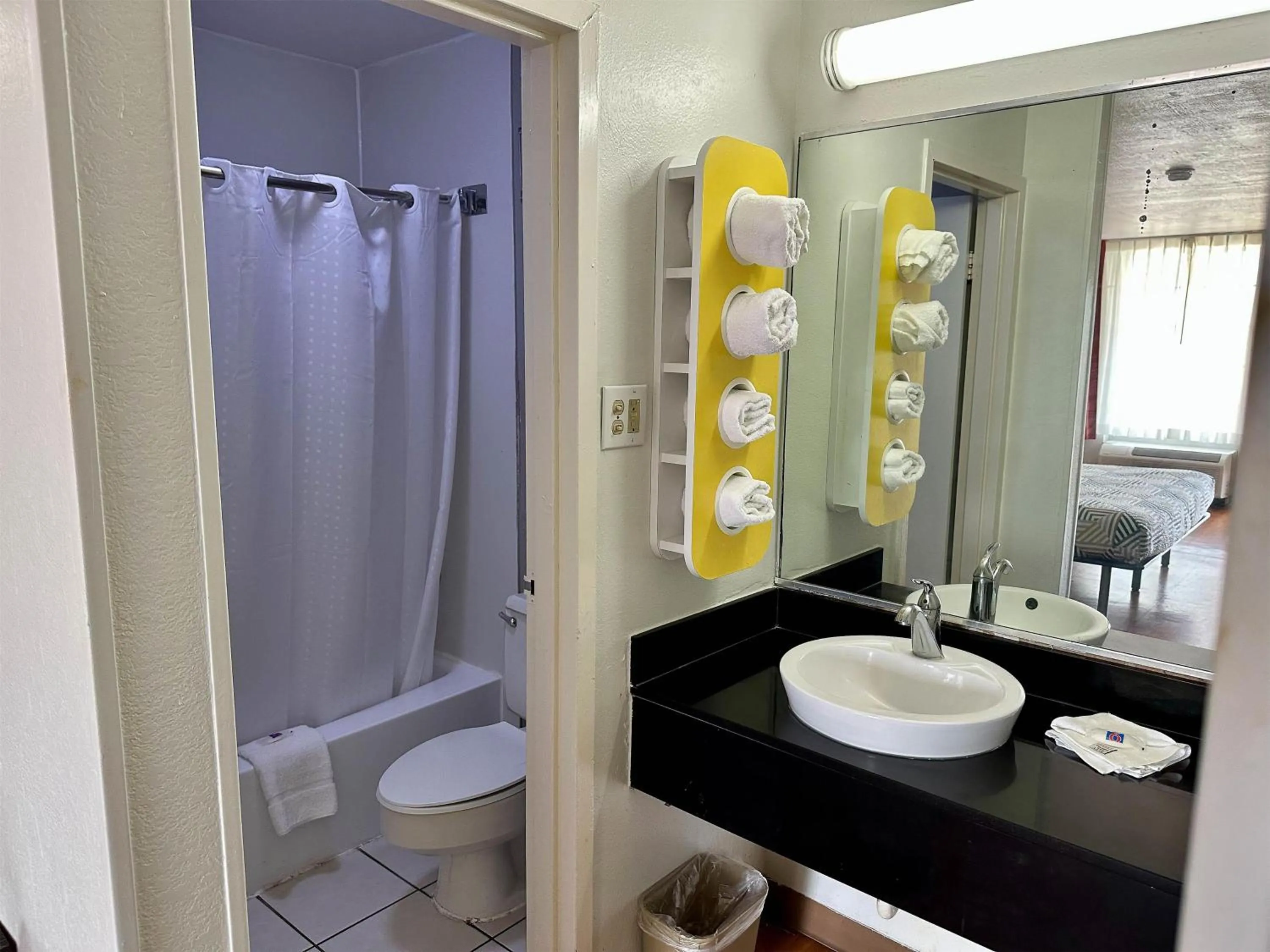 Bathroom in Motel 6-West Monroe, LA