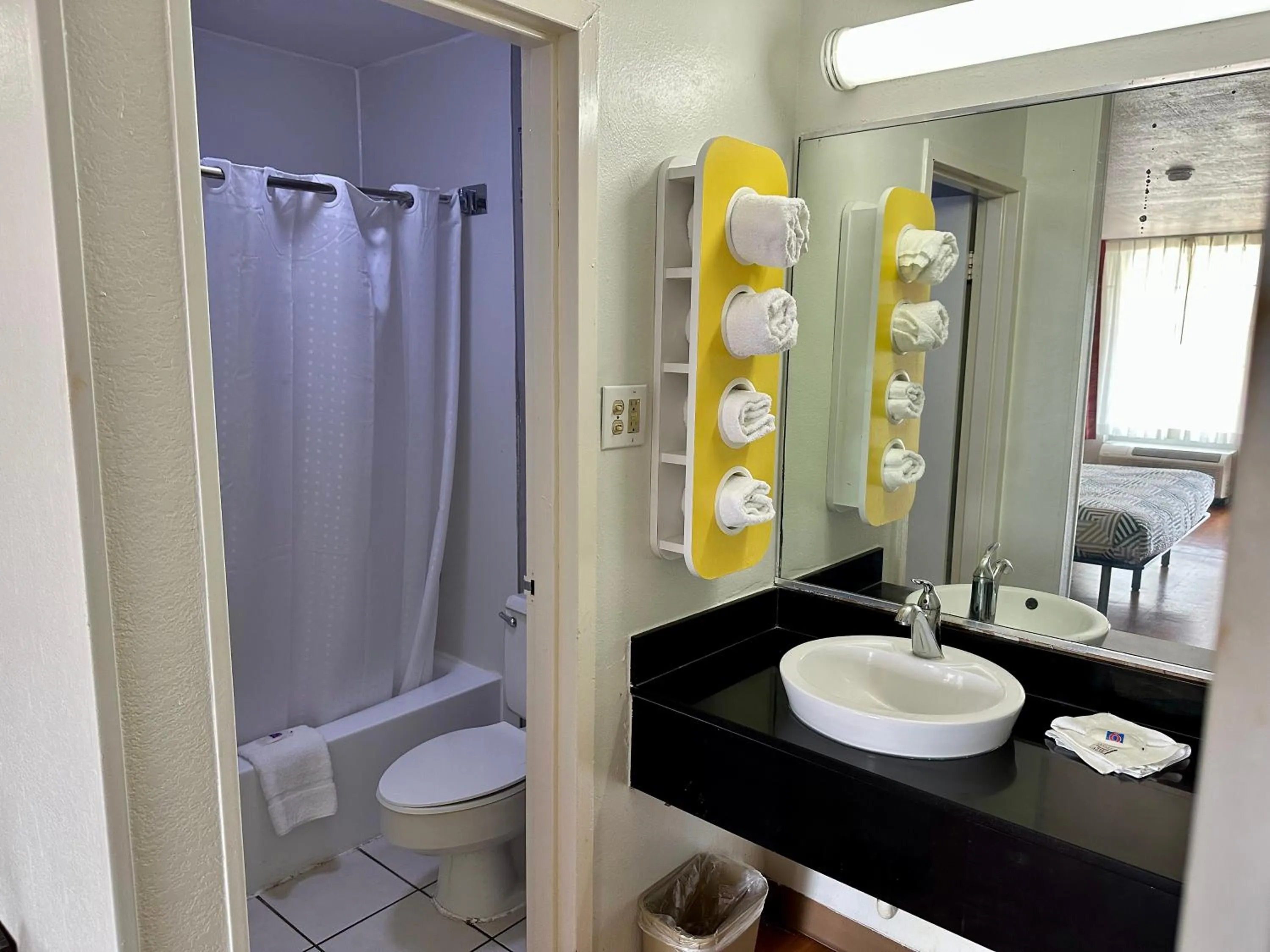 Bathroom in Motel 6-West Monroe, LA