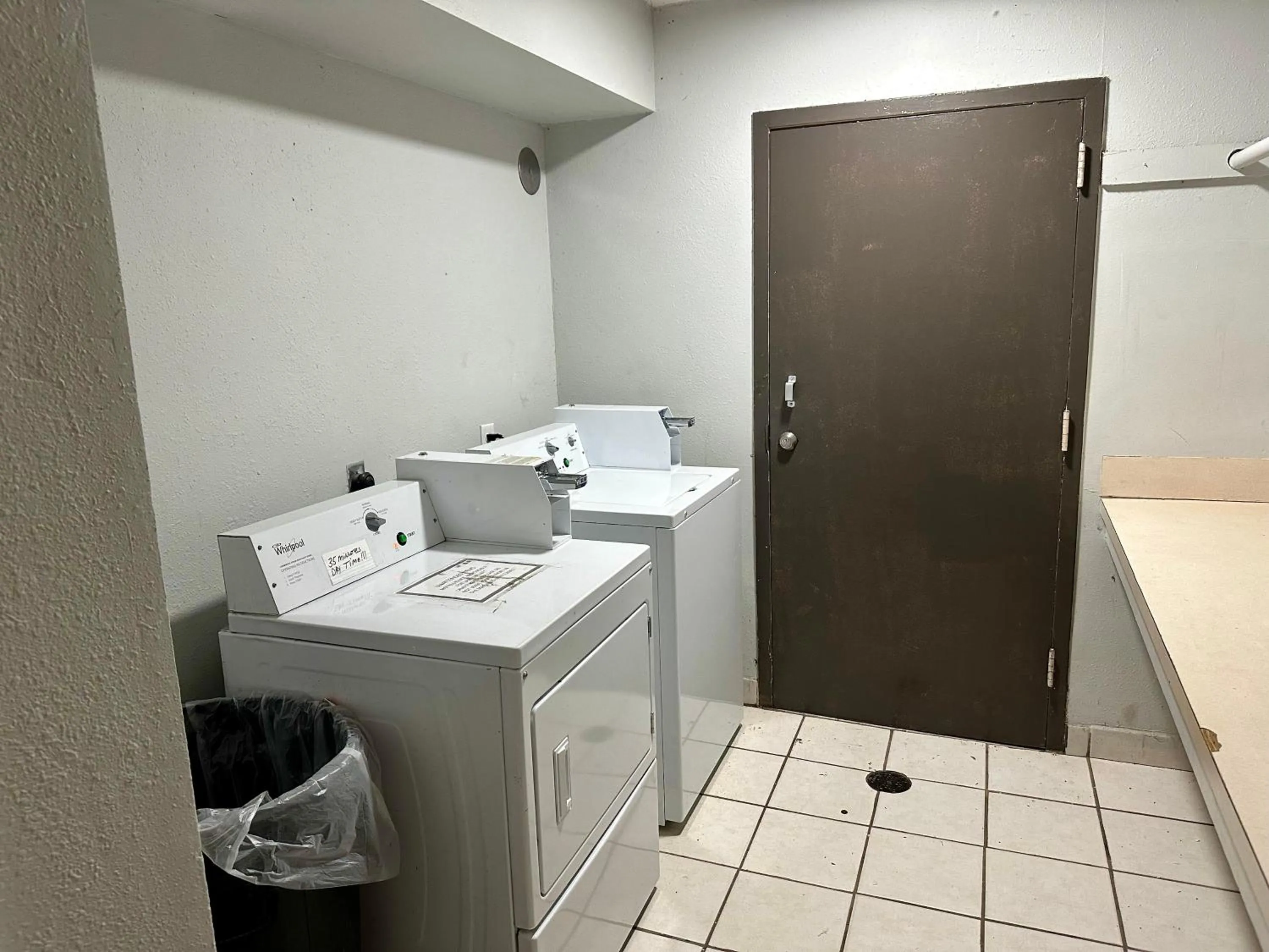 laundry in Motel 6-West Monroe, LA