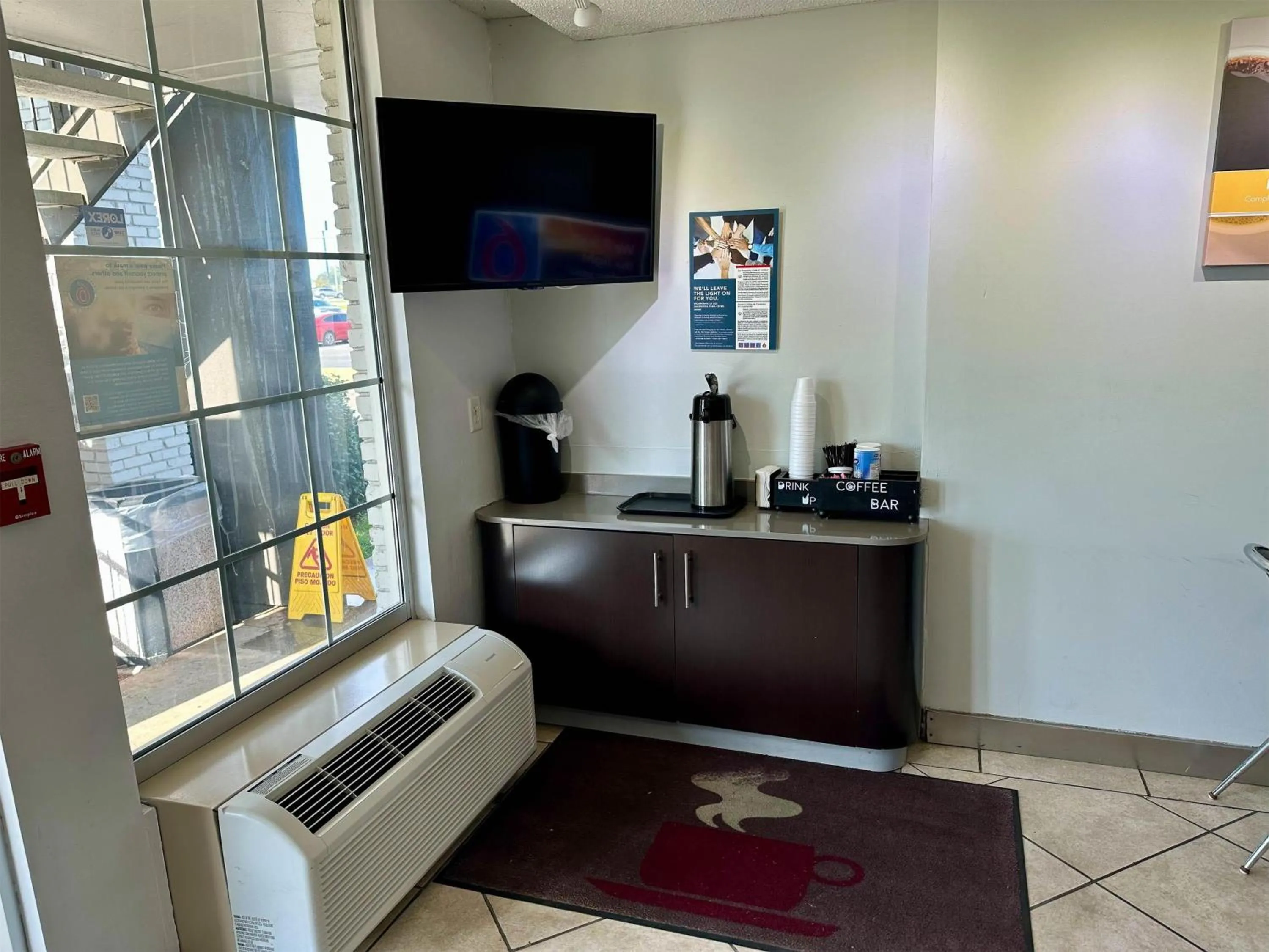 Restaurant/places to eat in Motel 6-West Monroe, LA