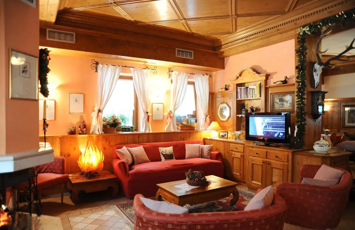 Day in Hotel Garnì Il Cirmolo