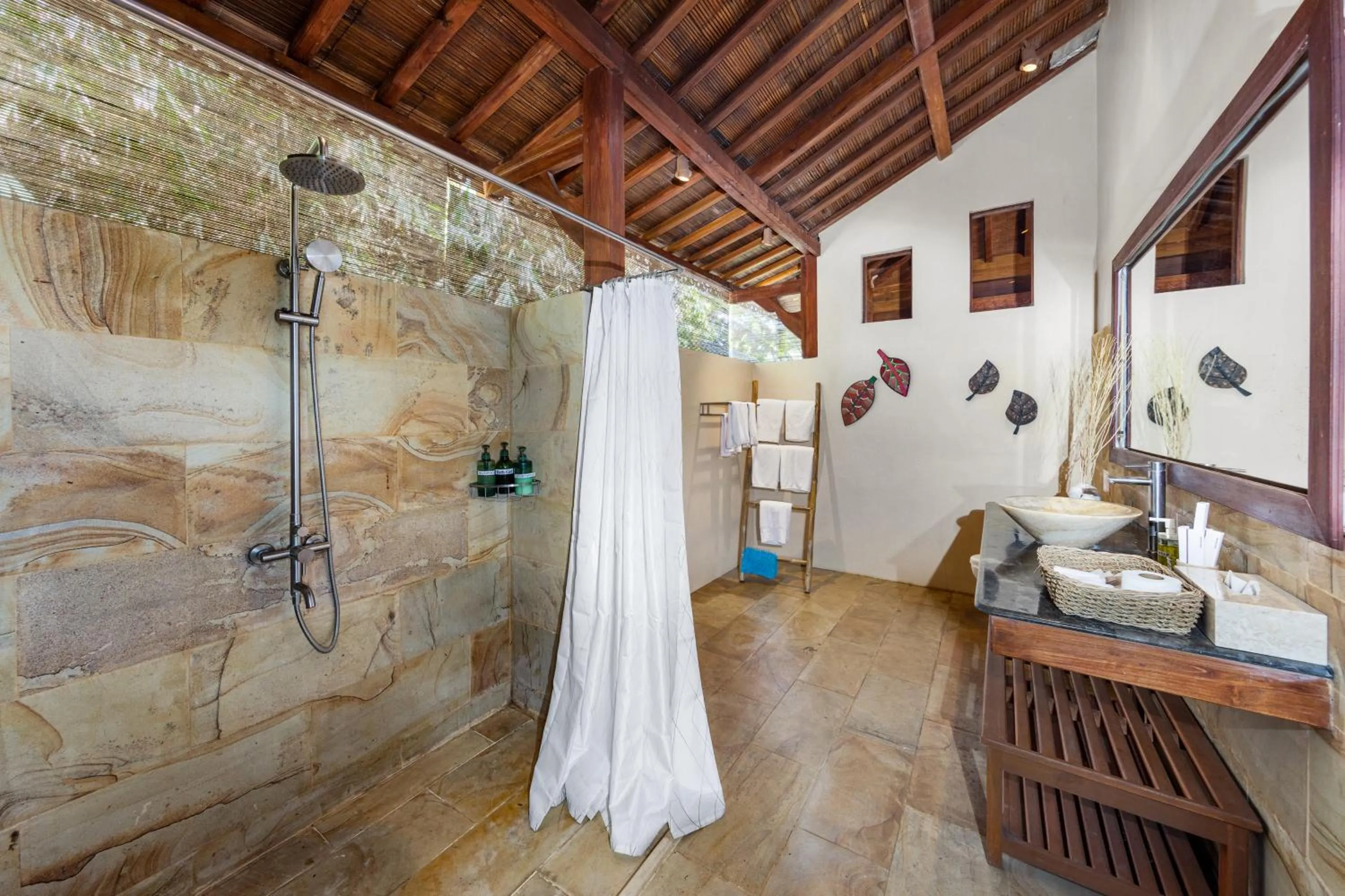 Shower in Karuna El Nido Villas