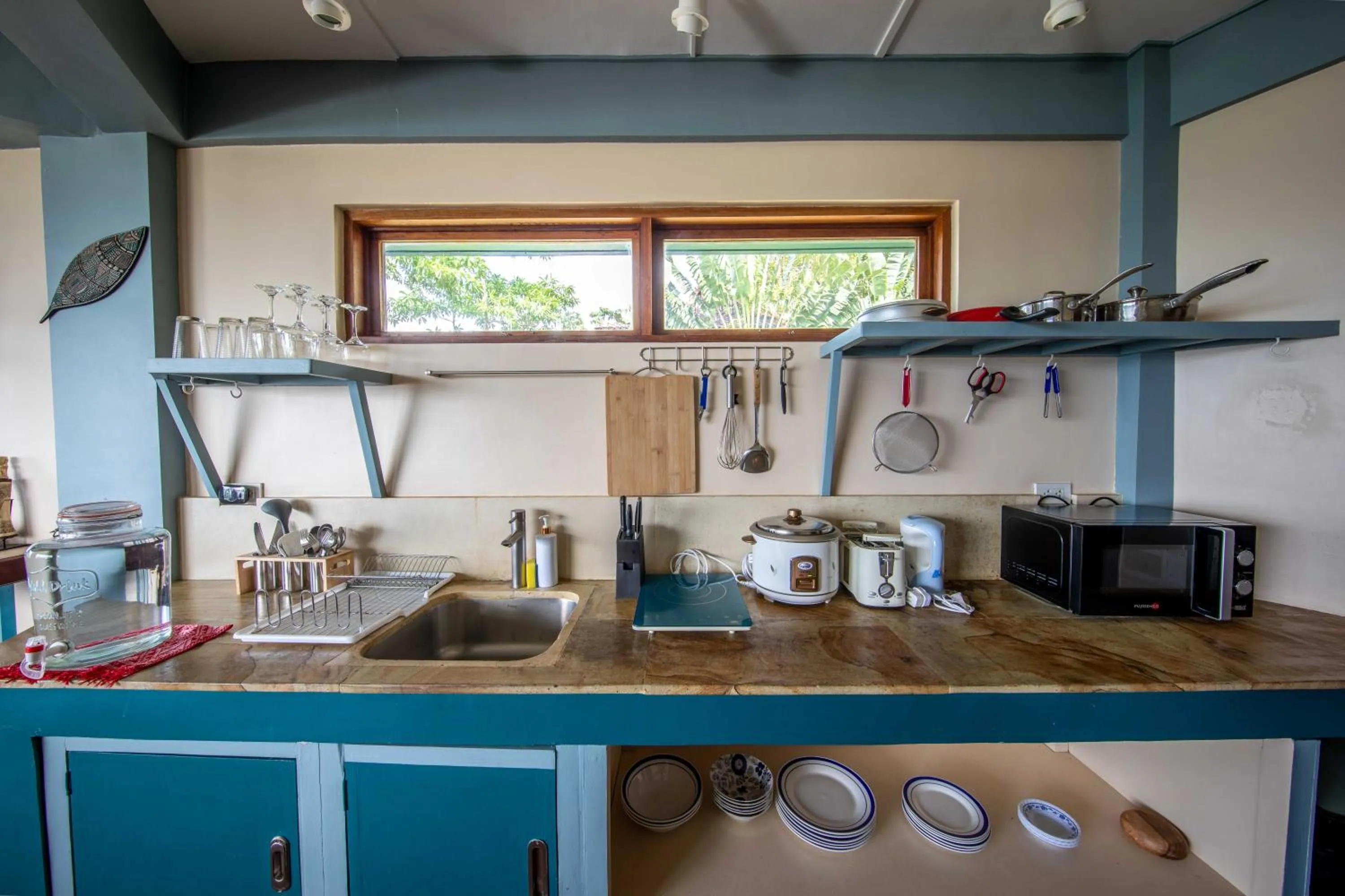 Coffee/tea facilities in Karuna El Nido Villas