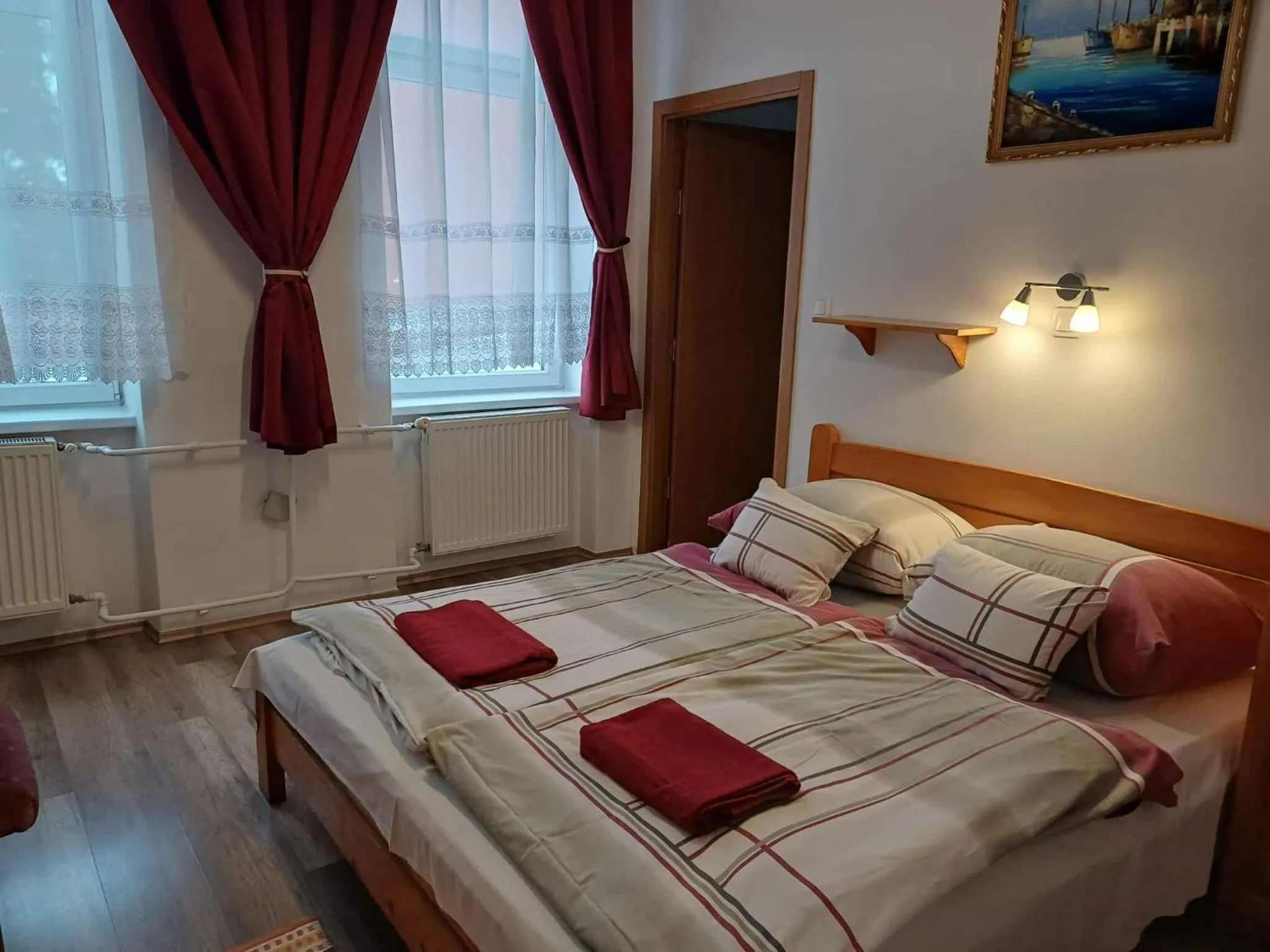 Bed in Fehér Hajó Panzió Győr