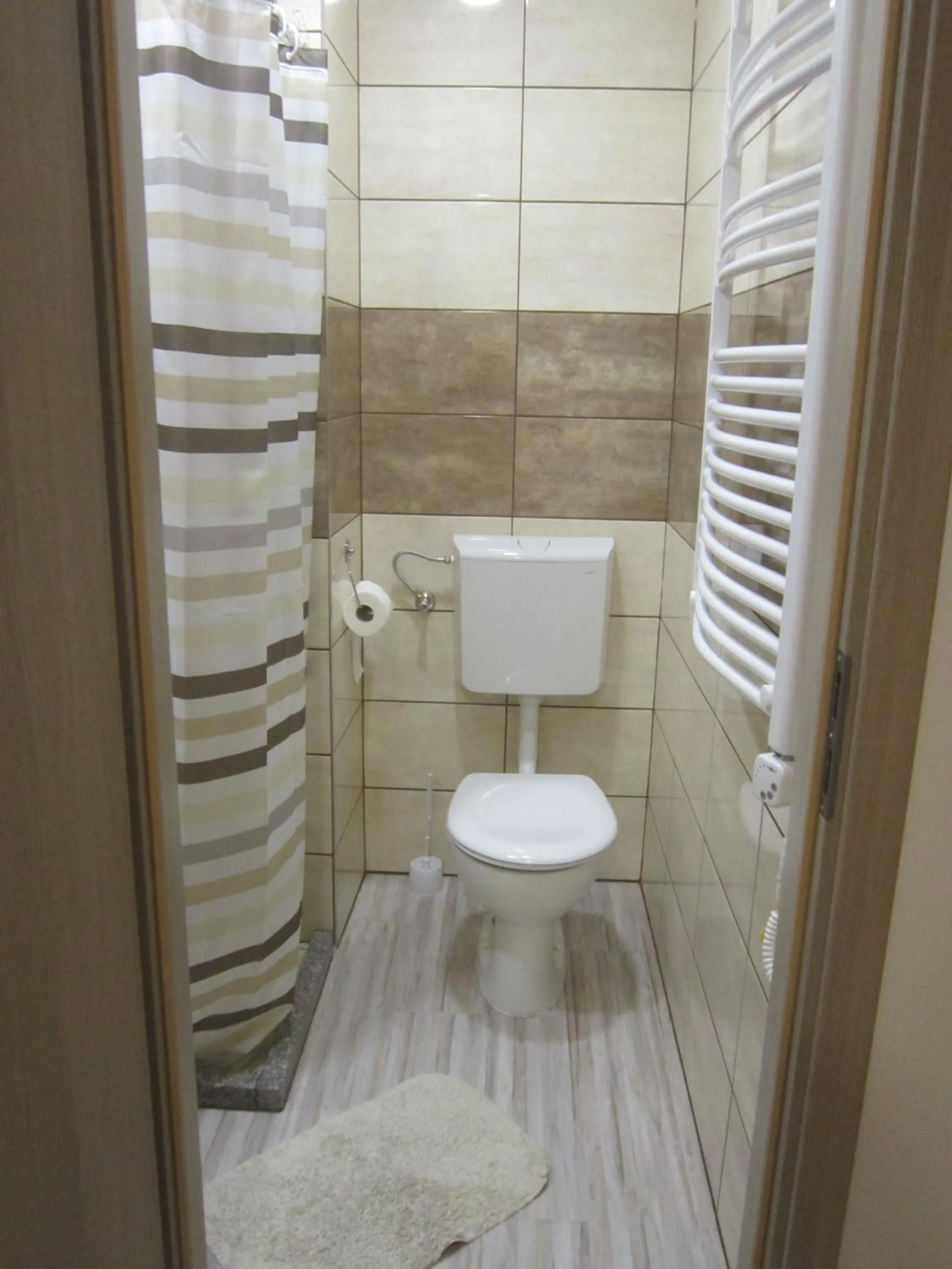 Toilet in Fehér Hajó Panzió Győr
