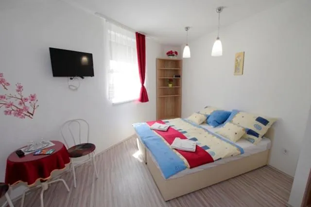 Bed in Fehér Hajó Panzió Győr
