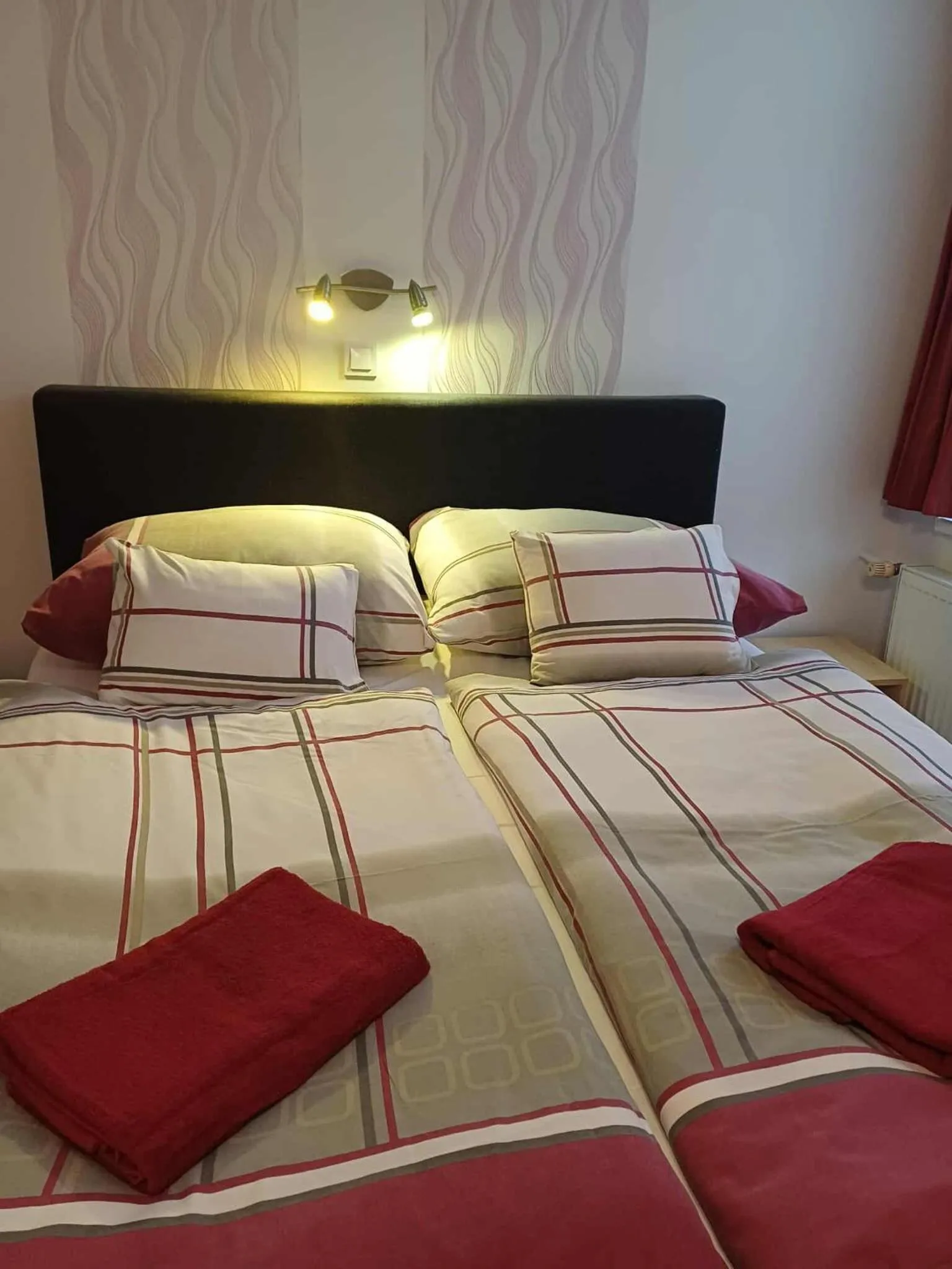Bed in Fehér Hajó Panzió Győr