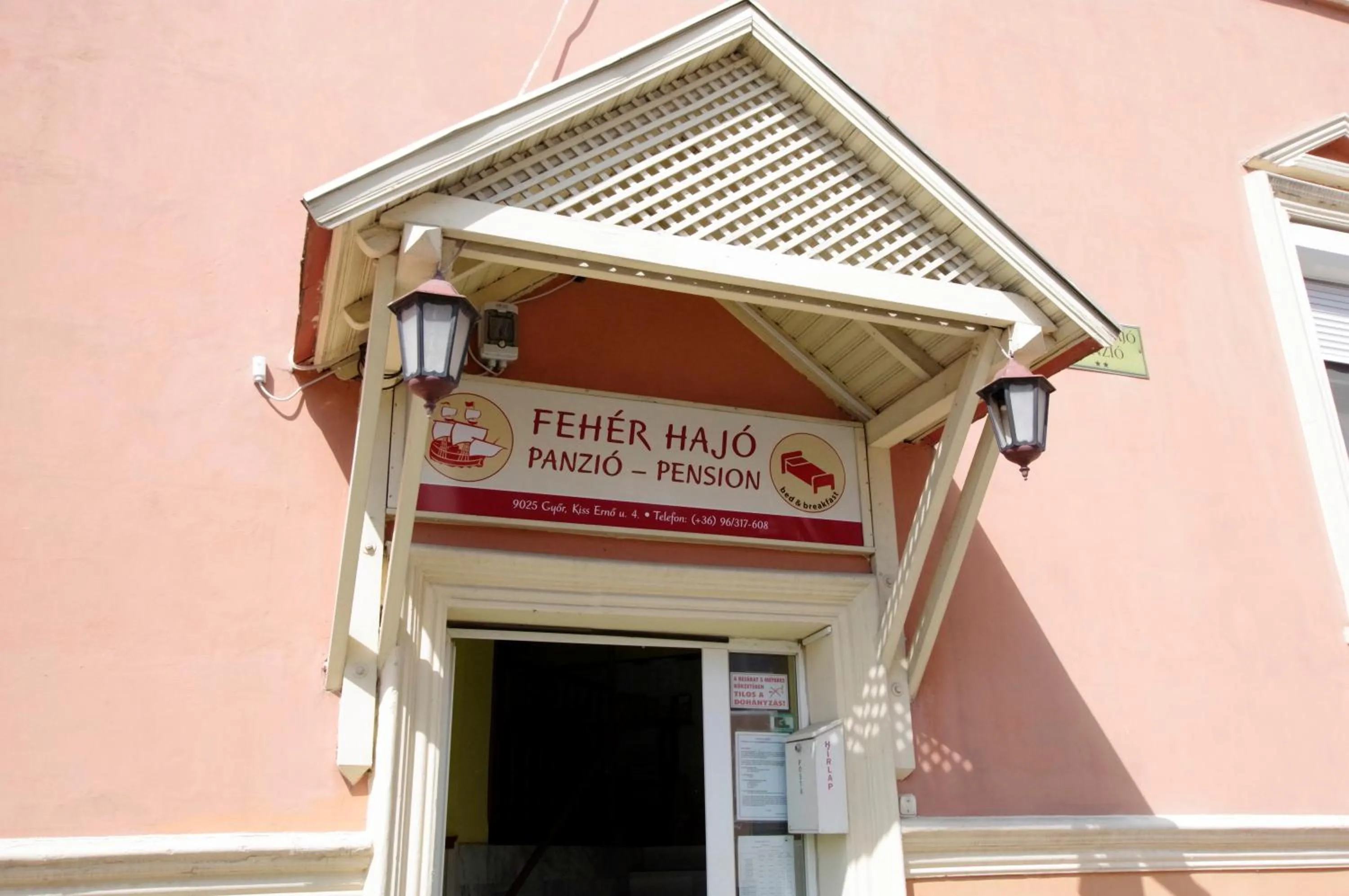 Fehér Hajó Panzió Győr