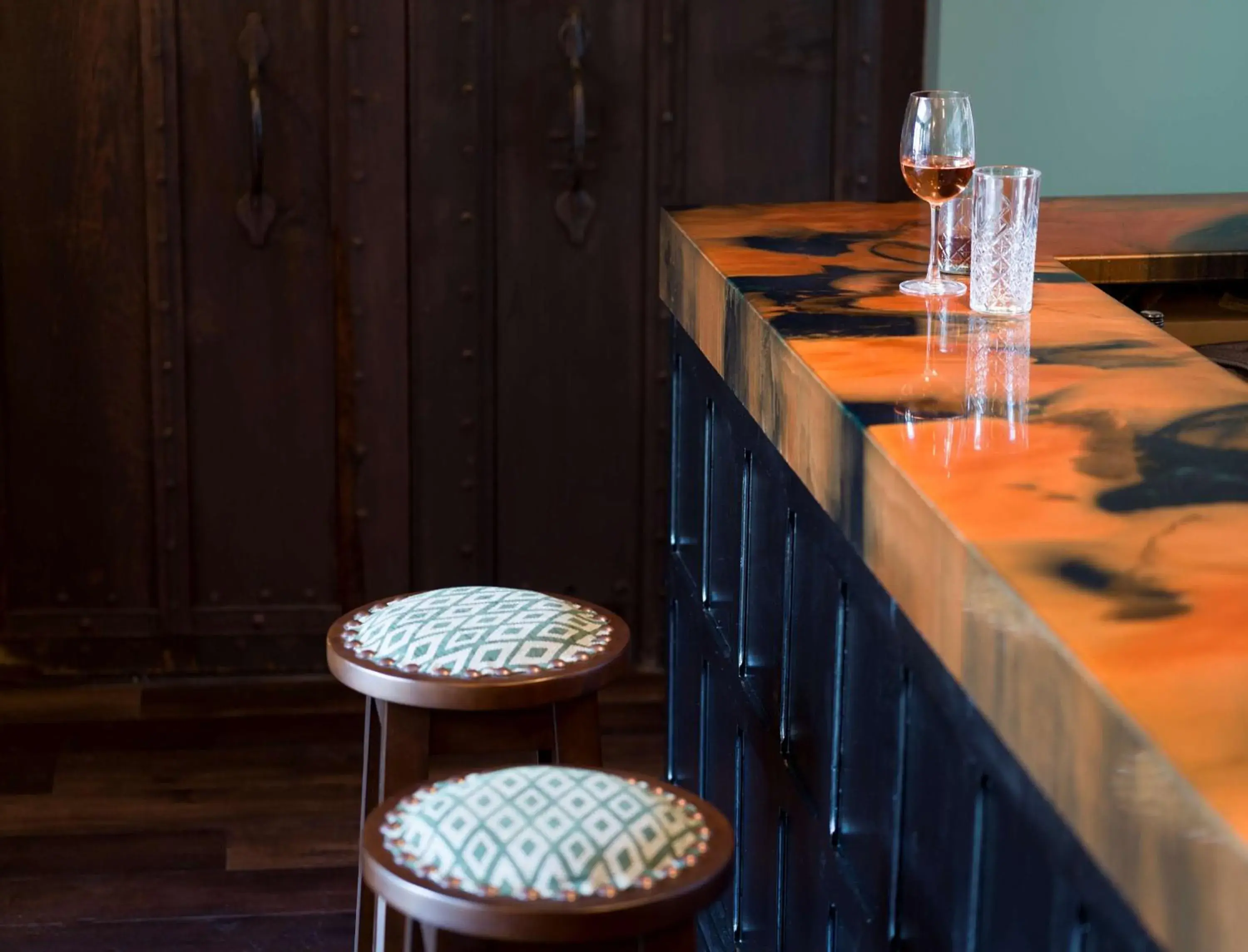 Lounge or bar in The Riverside Lounge or bar in The Riverside