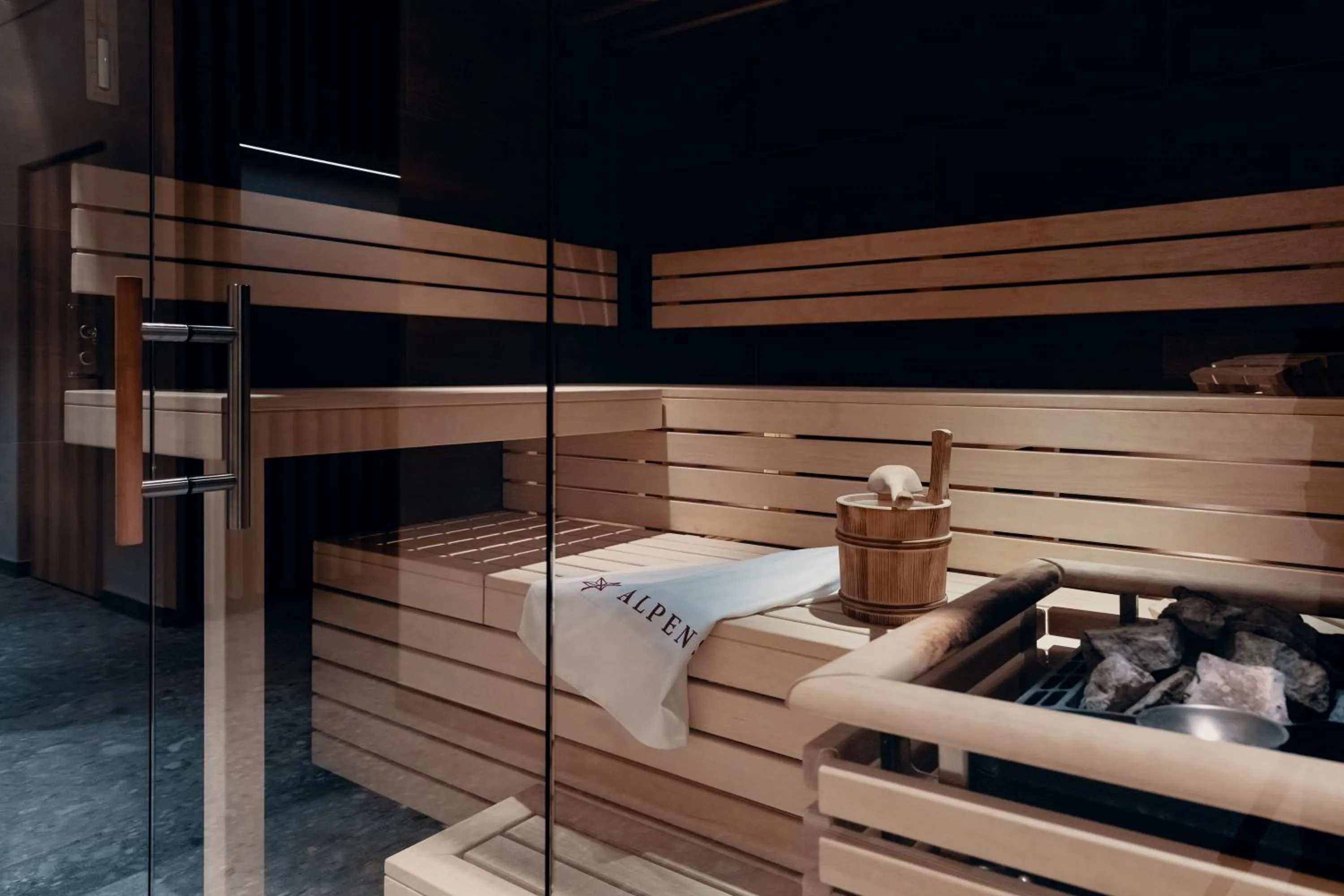 Sauna, Bed in Alpenstern Genießerhotel