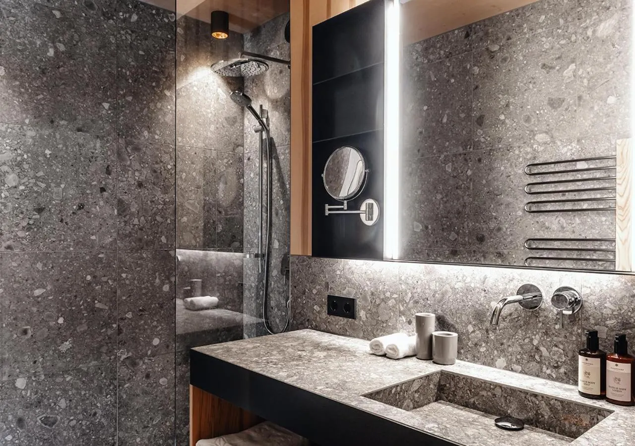 Bathroom in Alpenstern Genießerhotel