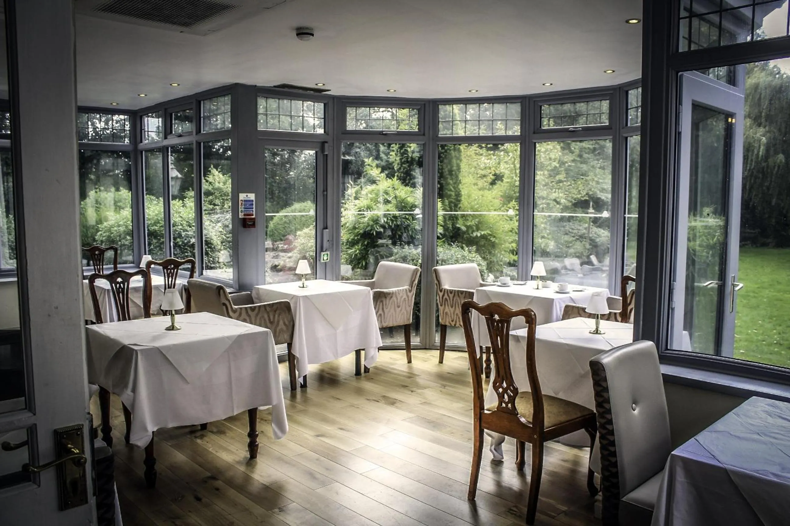 Restaurant/places to eat in Brook Hall Hotel