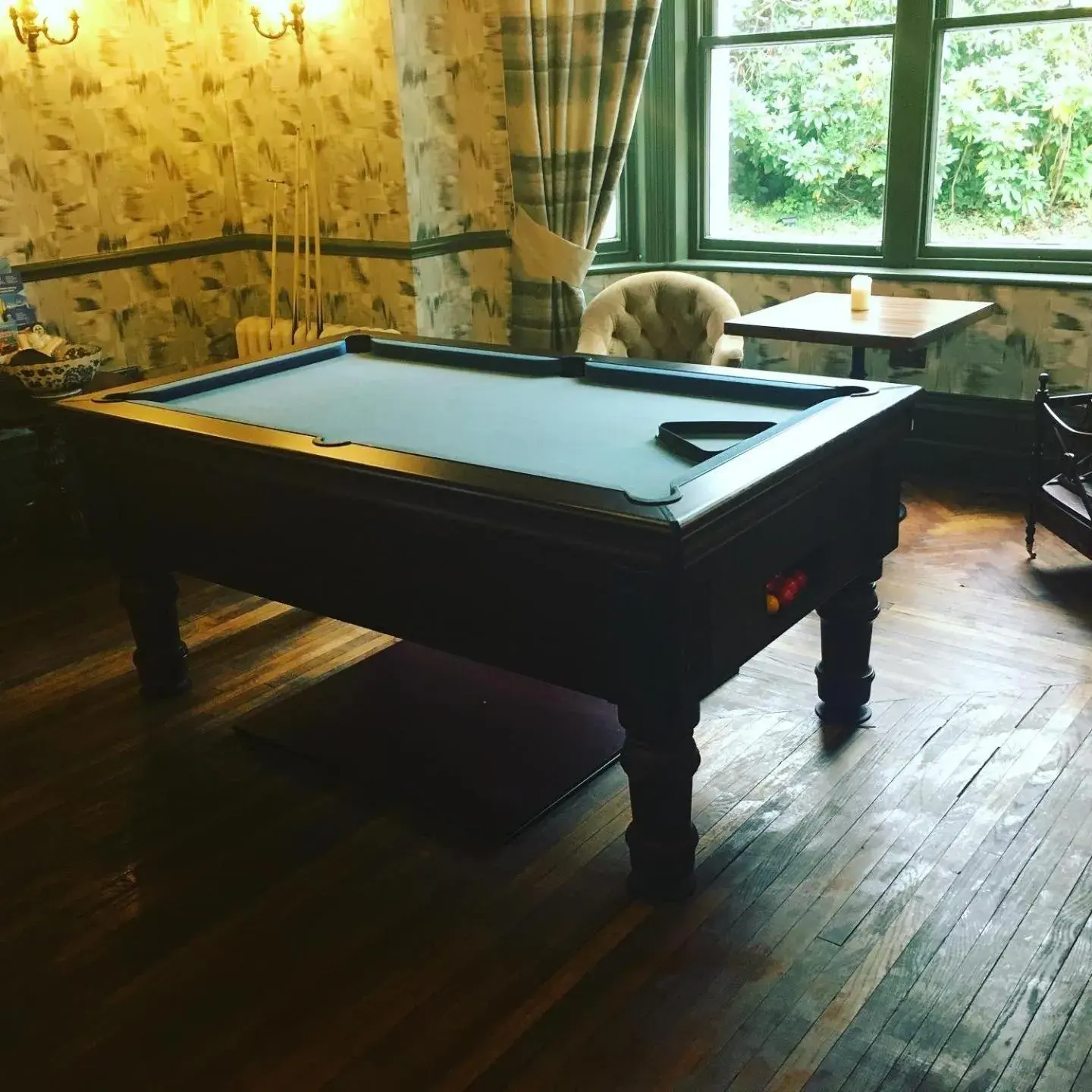 Game Room, Billiards in Brook Hall Hotel