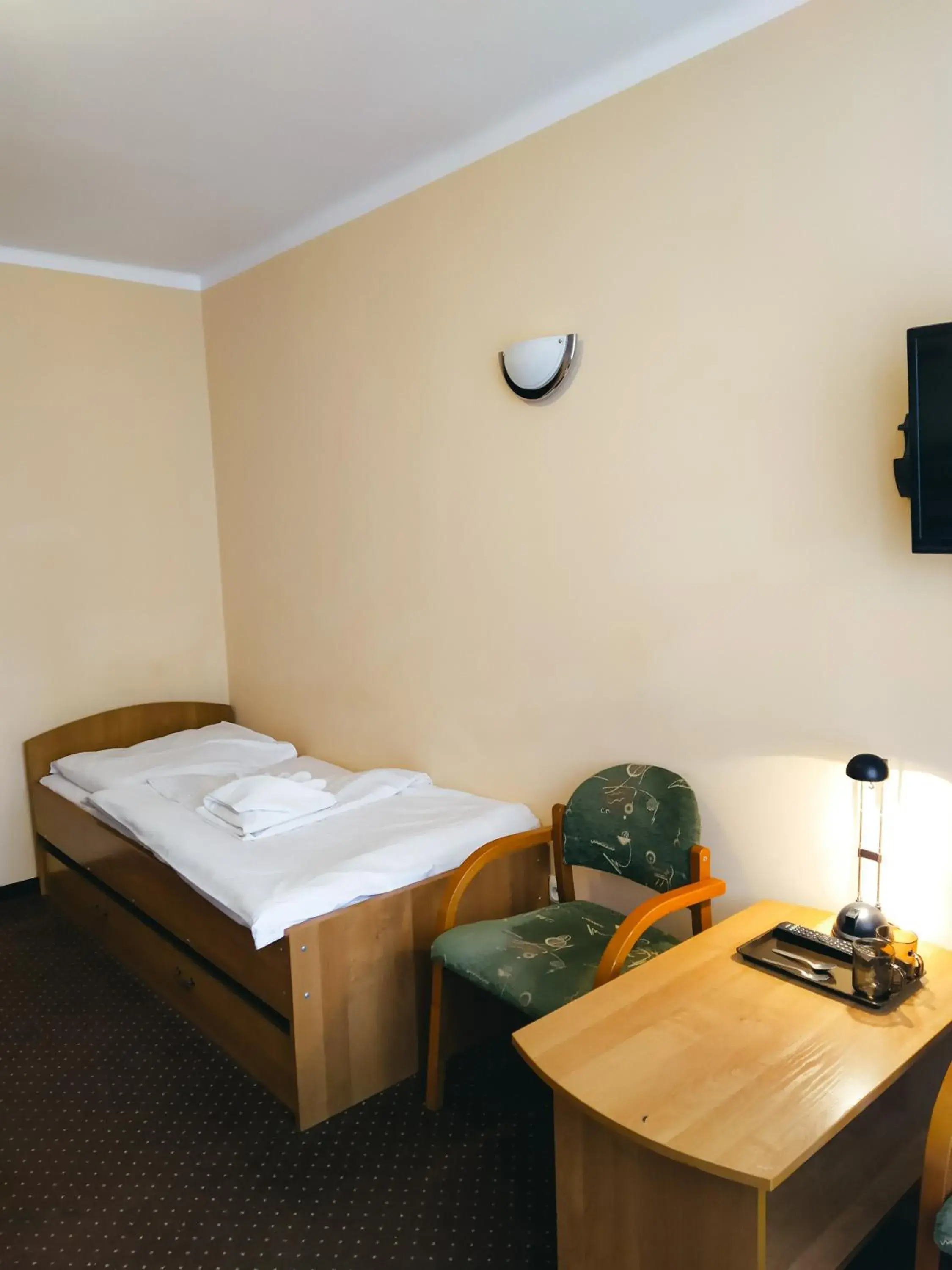 Twin Room ( single bed+ sofa) in Ośrodek Wypoczynkowy Gwarek Ustronie Morskie Twin Room ( single bed+ sofa) in Ośrodek Wypoczynkowy Gwarek Ustronie Morskie