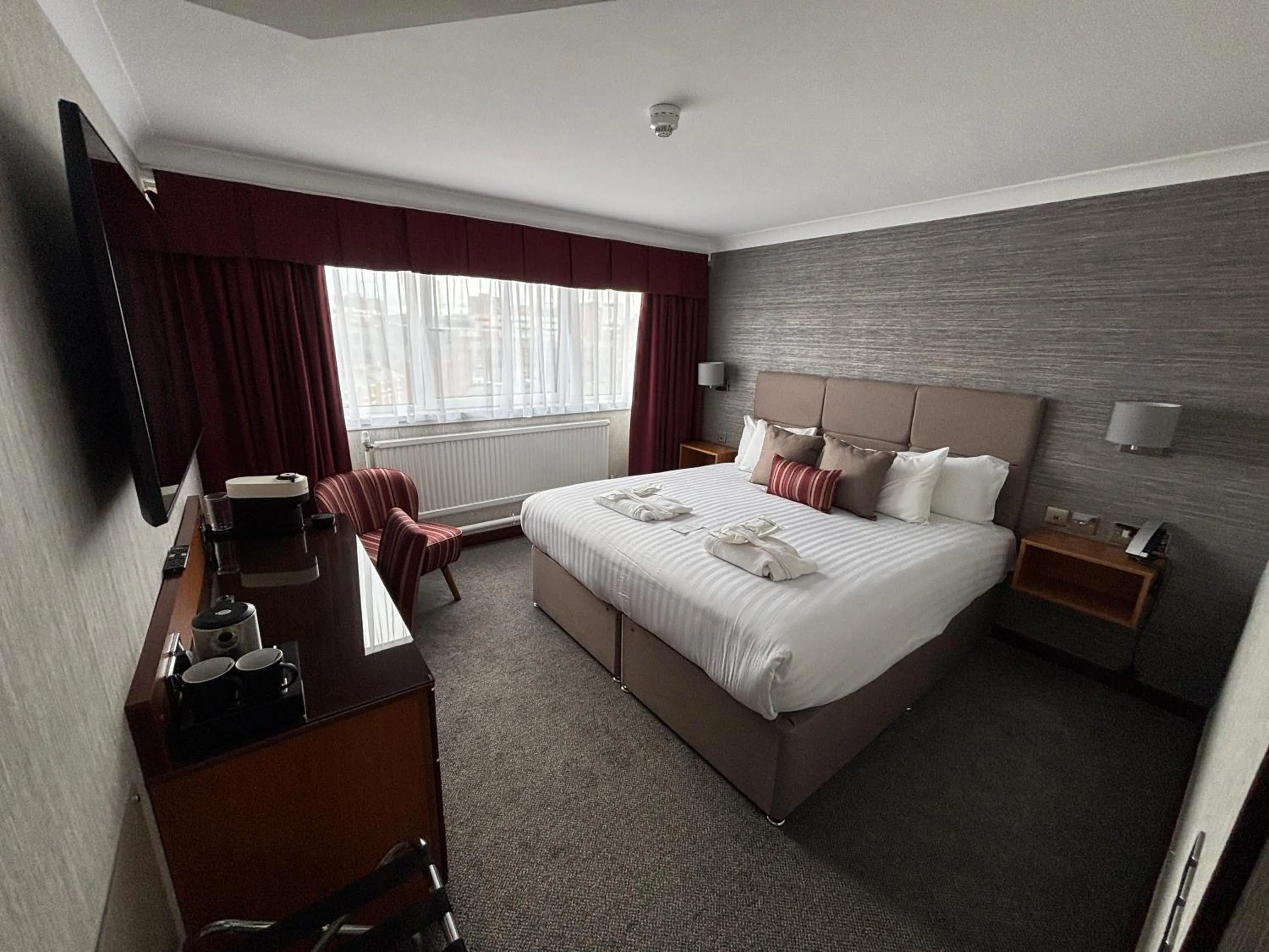 Bedroom, Bed in The Liner at Liverpool