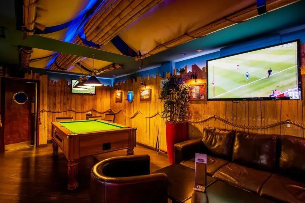 Lounge or bar in The Liner at Liverpool Lounge or bar in The Liner at Liverpool