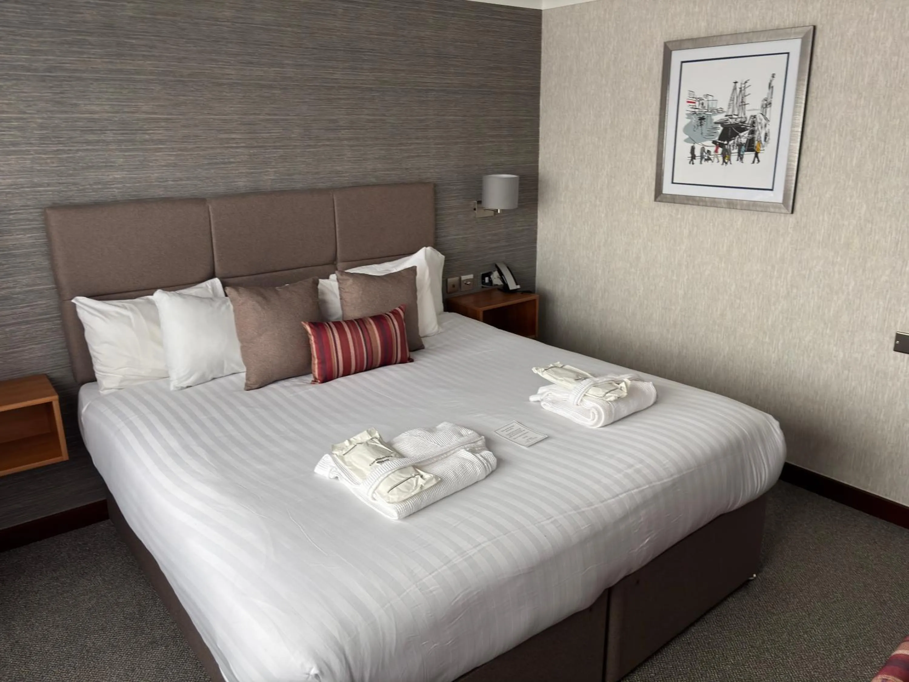 Bedroom, Bed in The Liner at Liverpool