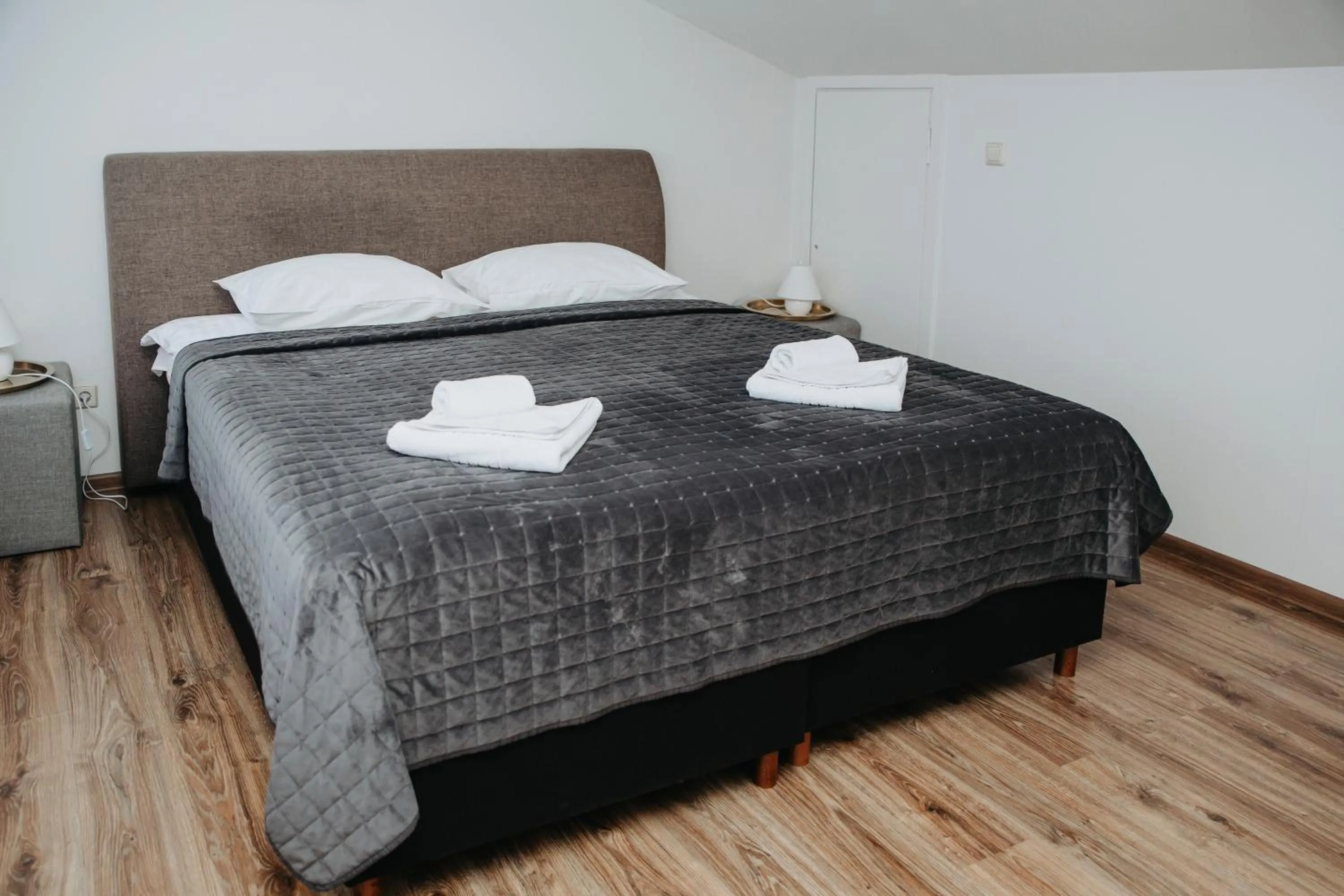 Bed in Verslo Klasė-easy to stay