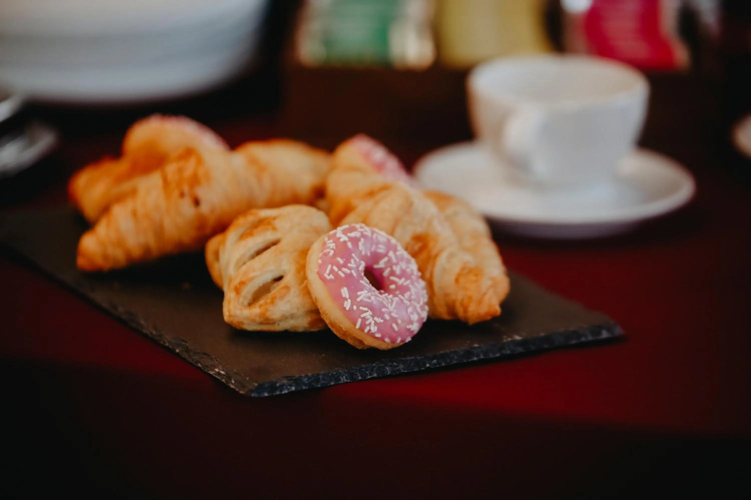 Breakfast in Verslo Klasė-easy to stay