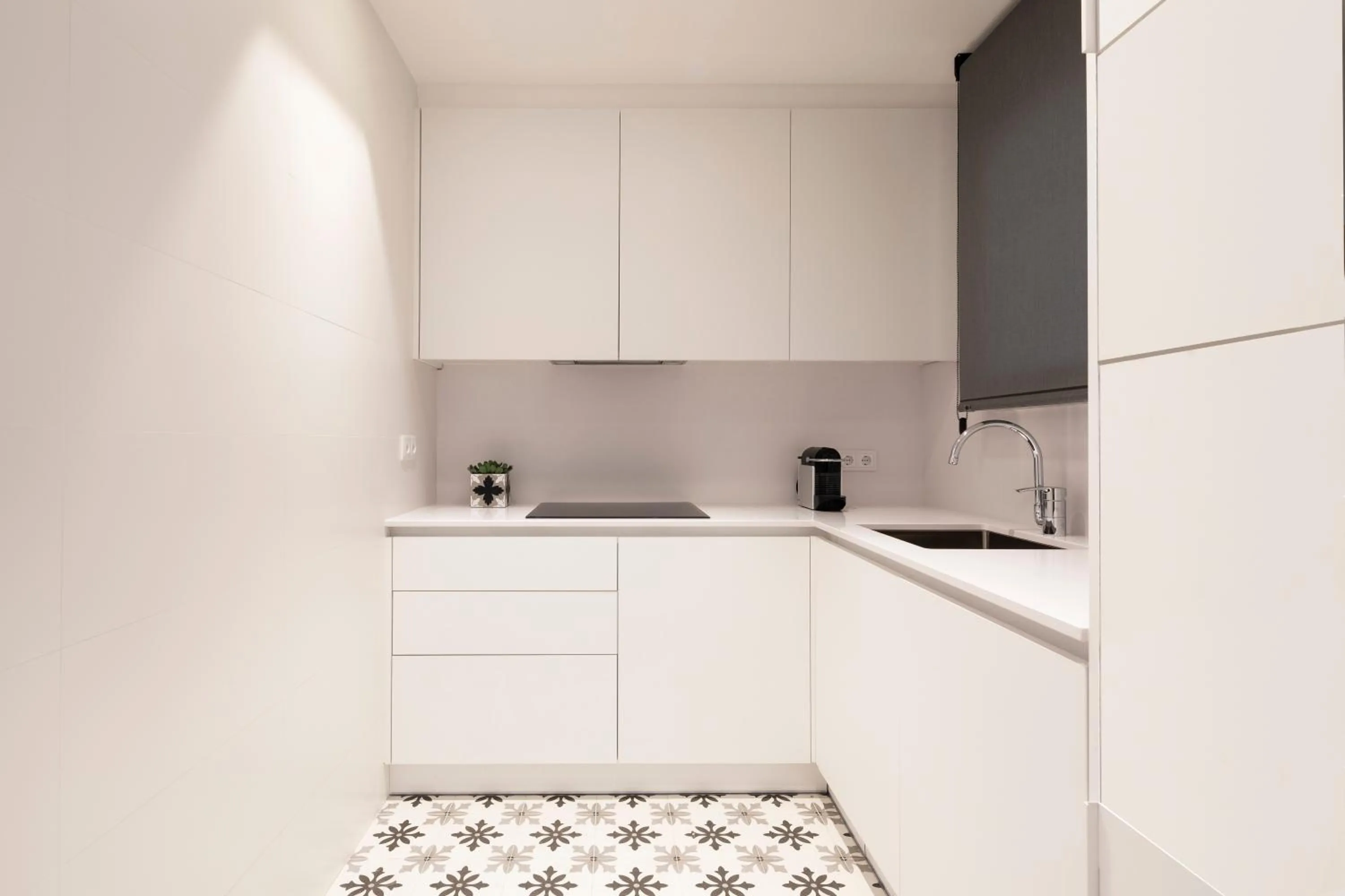 Coffee/tea facilities in Aspasios Sagrada Familia Apartments