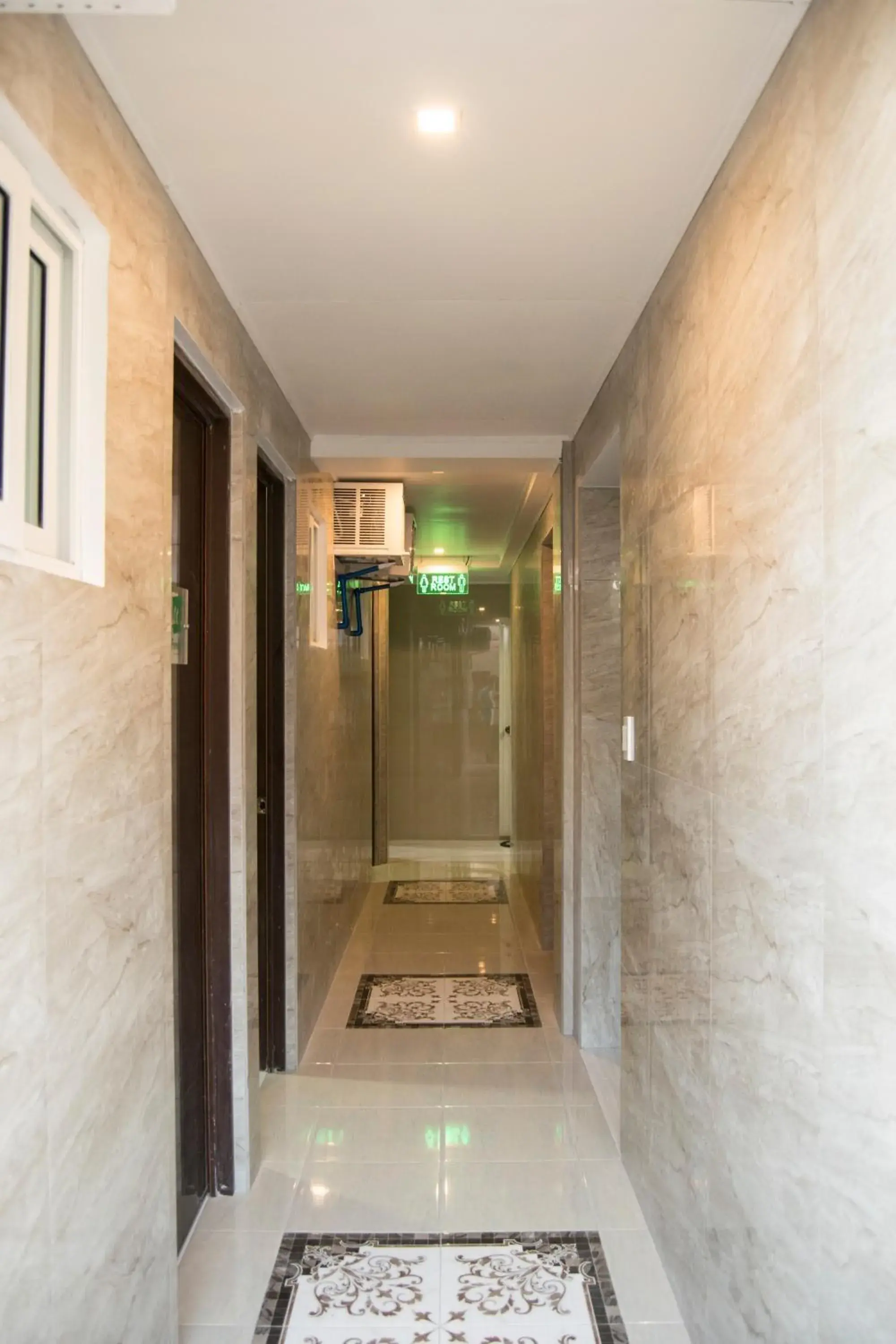 Standard Double Room with Shared Bathroom - single occupancy in ParmView Inn Standard Double Room with Shared Bathroom - single occupancy in ParmView Inn