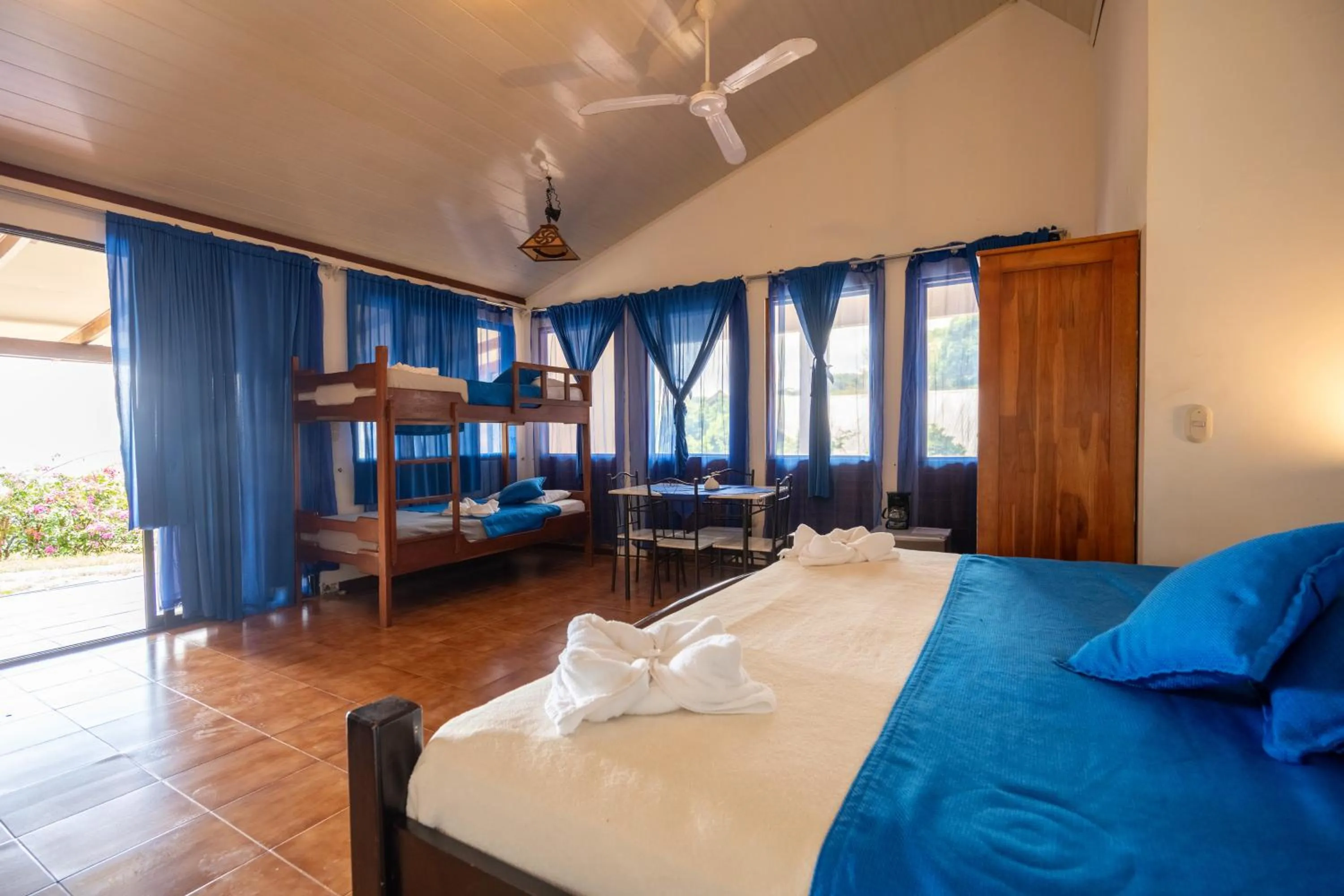 Bedroom, Bed in Adventure Park & Hotel Vista Golfo