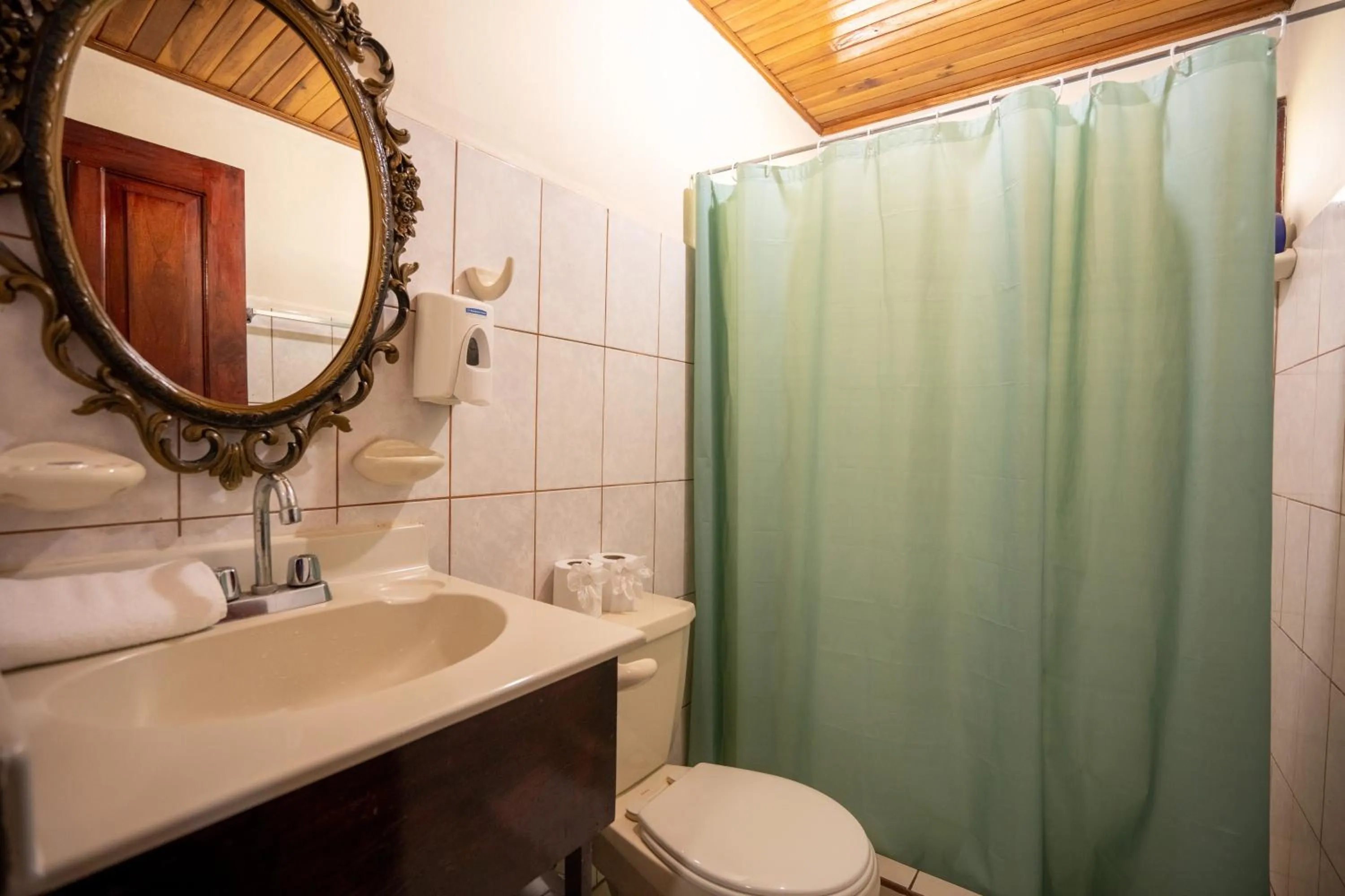 Bathroom in Adventure Park & Hotel Vista Golfo